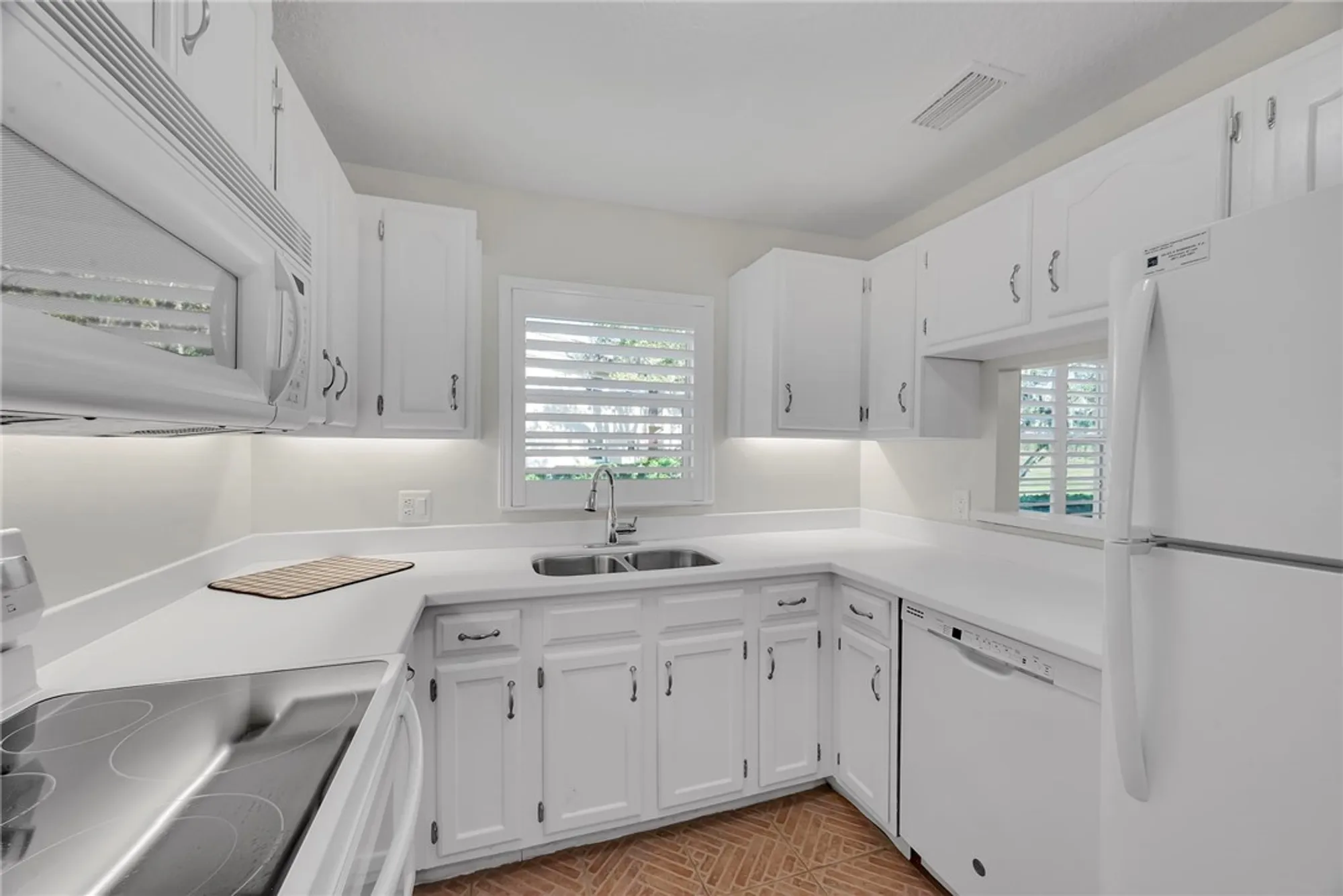 Property Slideshow image 23 of 31 | 4 vista gardens trl apt 107, Vero Beach, FL, 32962