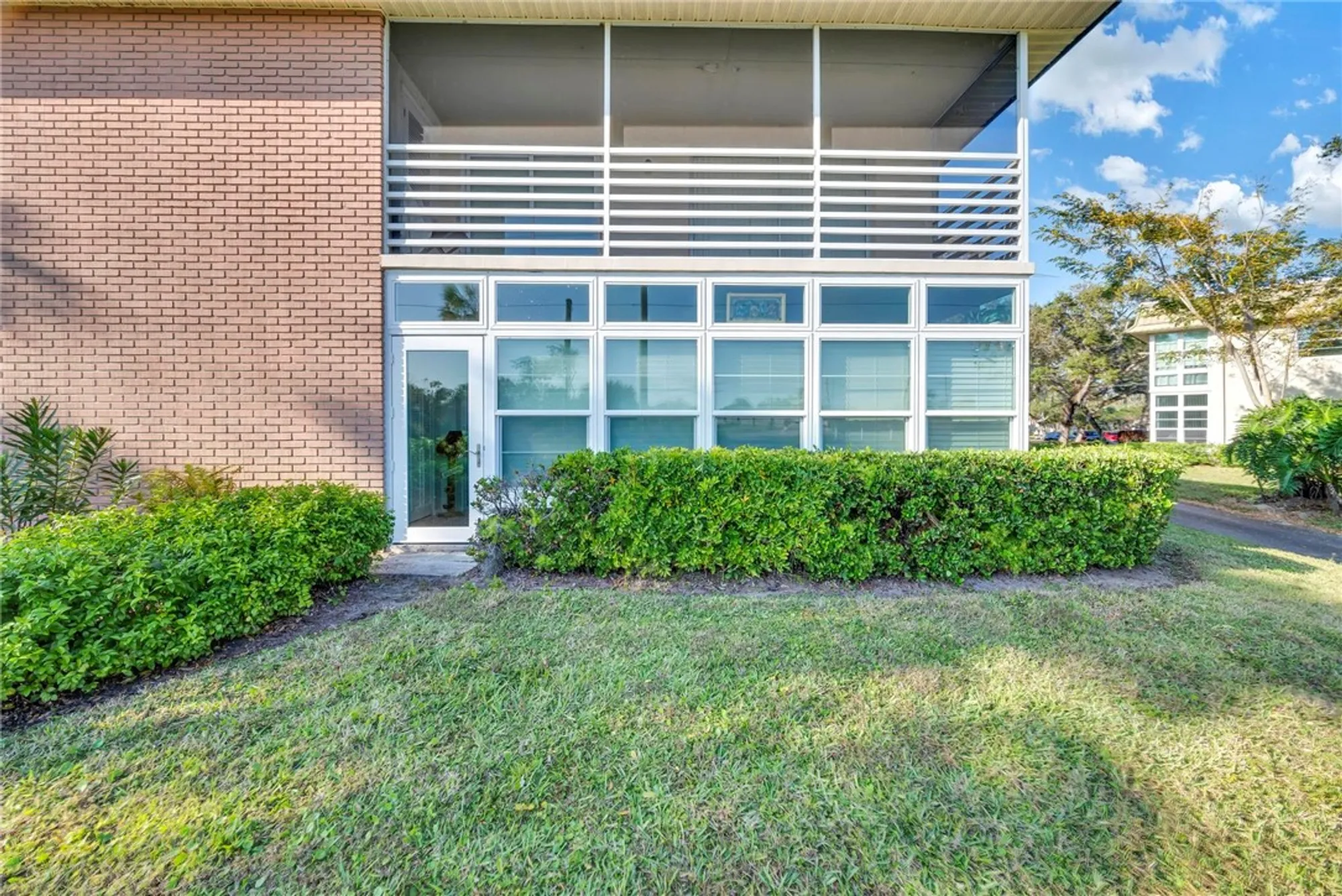 Property Slideshow image 5 of 31 | 4 vista gardens trl apt 107, Vero Beach, FL, 32962