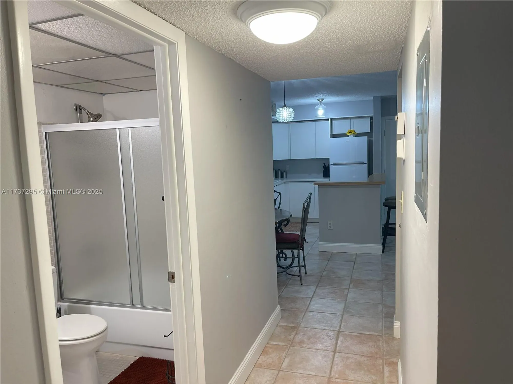 Property Slideshow image 11 of 40 | 9668 s belfort cir # 101, Tamarac, FL, 33321