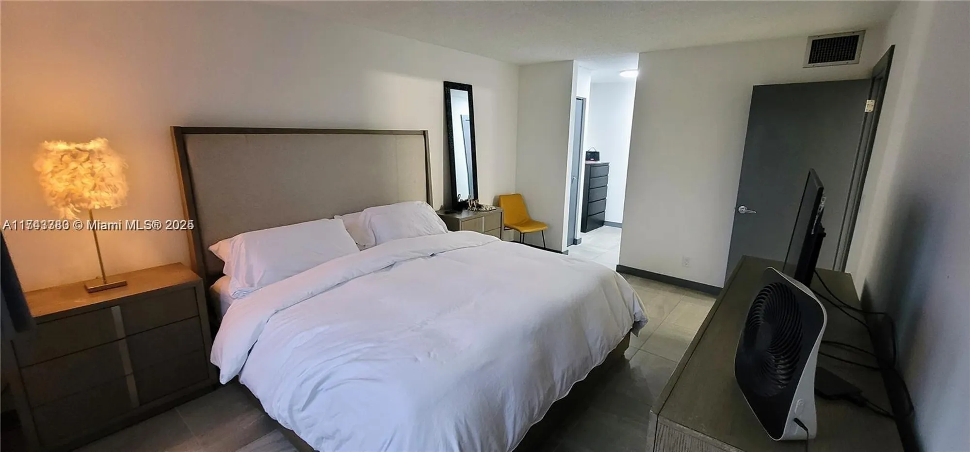 Property Slideshow image 18 of 24 | 8900 washington blvd ph 2a, Pembroke Pines, FL, 33025