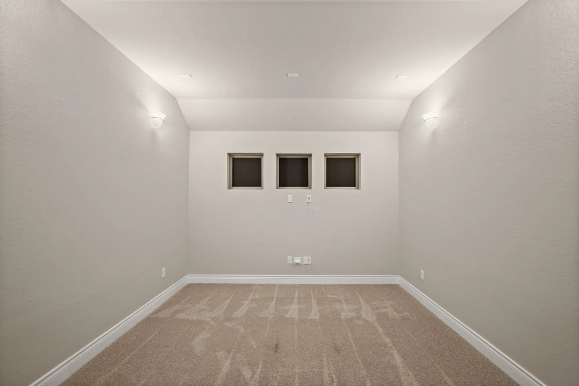 Property Slideshow image 25 of 34 | 1164 waddie way, New Braunfels, TX, 78132