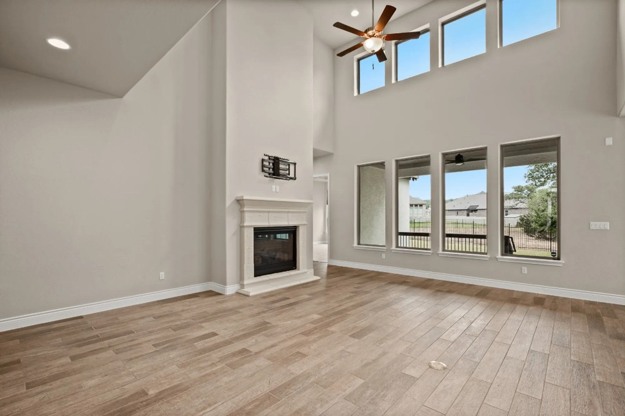 Property Slideshow image 8 of 34 | 1164 waddie way, New Braunfels, TX, 78132