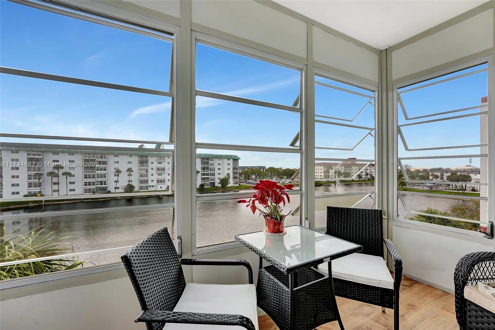 Property Slideshow image 14 of 34 | 4750 nw 22nd ct 404, Lauderhill, FL, 33313