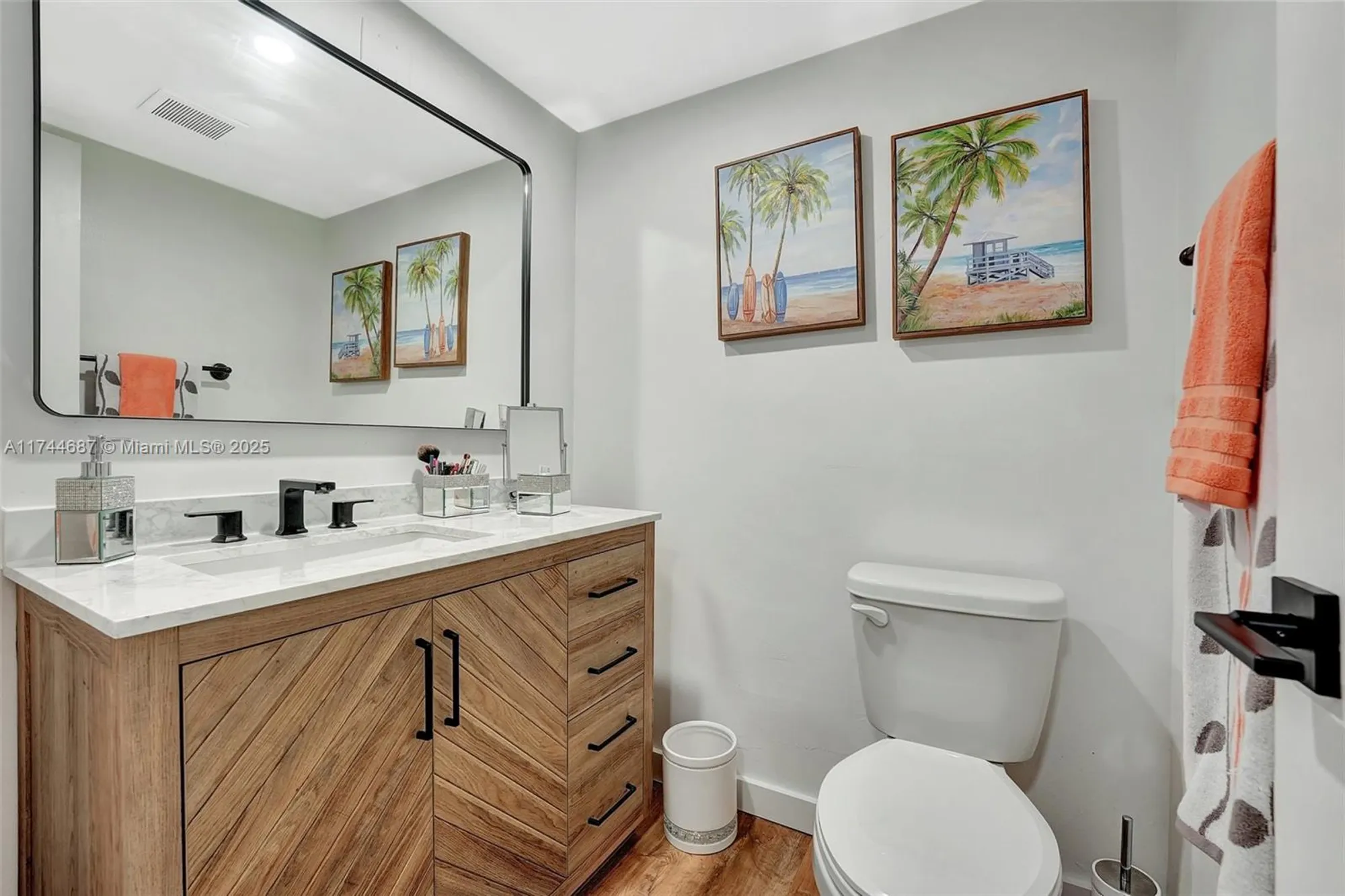 Property Slideshow image 17 of 34 | 4750 nw 22nd ct 404, Lauderhill, FL, 33313
