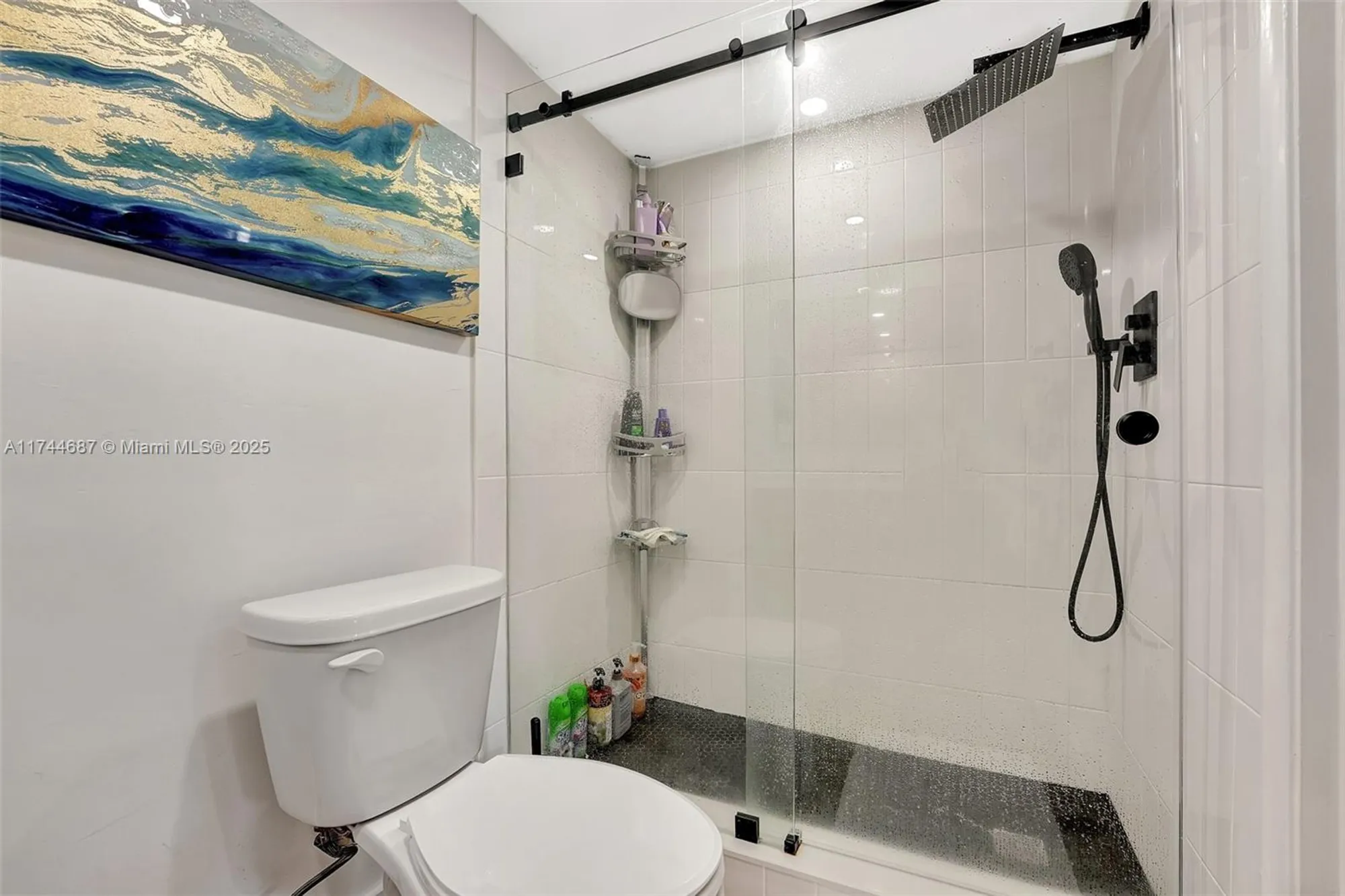 Property Slideshow image 23 of 34 | 4750 nw 22nd ct 404, Lauderhill, FL, 33313