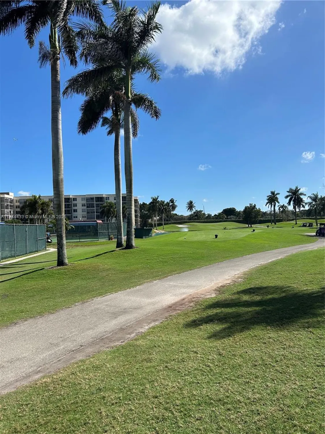 Property Slideshow image 23 of 34 | , Pembroke Pines, FL, 33025