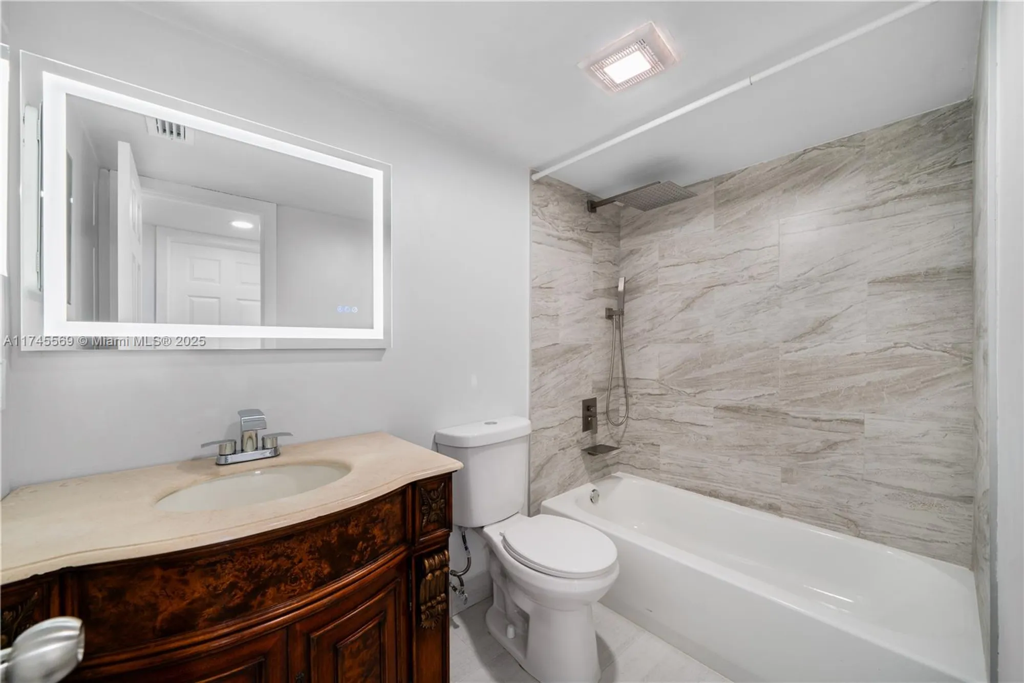 Property Slideshow image 15 of 22 | 8901 s hollybrook blvd 109, Pembroke Pines, FL, 33025