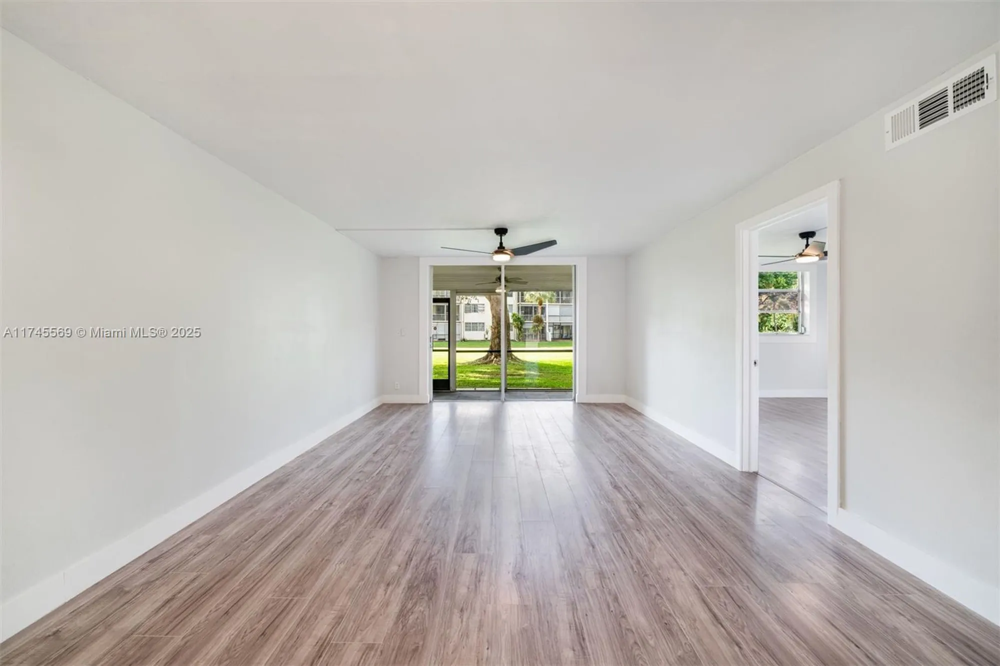 Property Slideshow image 17 of 22 | 8901 s hollybrook blvd 109, Pembroke Pines, FL, 33025