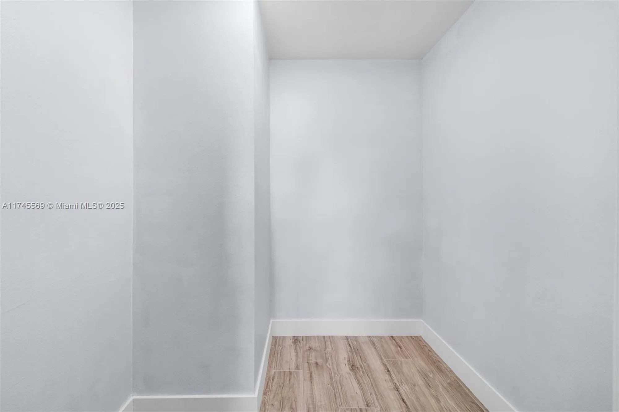 Property Slideshow image 11 of 22 | 8901 s hollybrook blvd 109, Pembroke Pines, FL, 33025