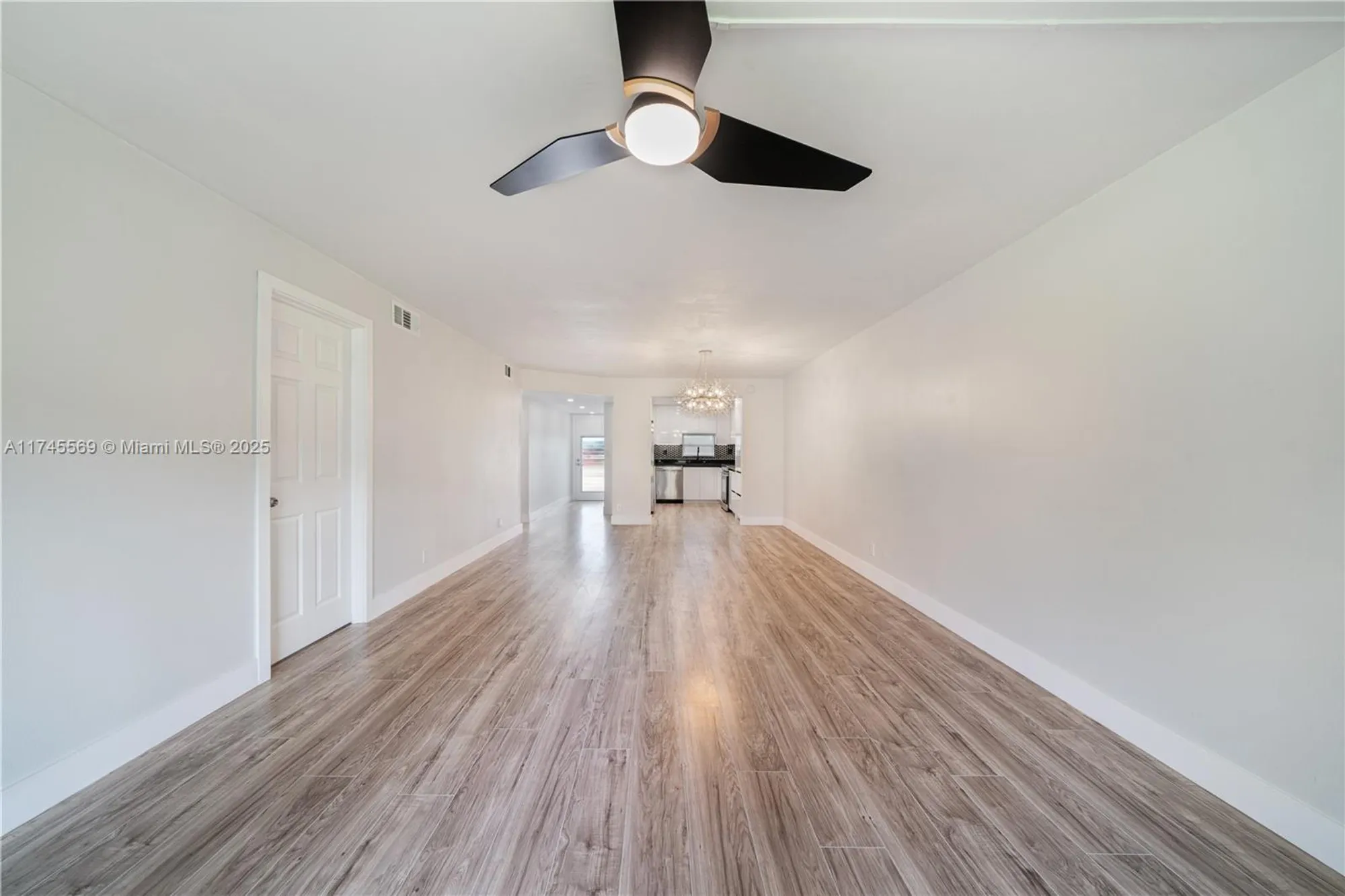 Property Slideshow image 7 of 22 | 8901 s hollybrook blvd 109, Pembroke Pines, FL, 33025