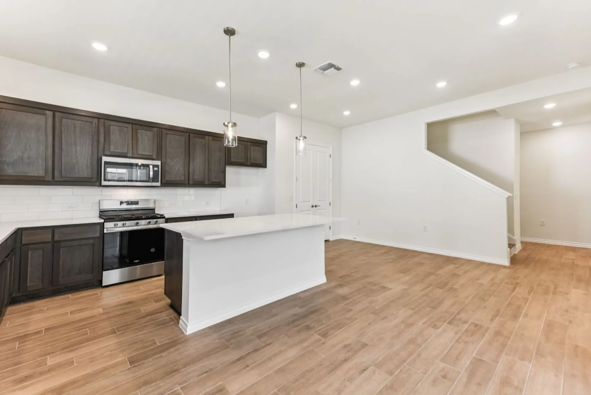 Property Slideshow image 8 of 32 | 104 maceo way unit 102, San Marcos, TX, 78666
