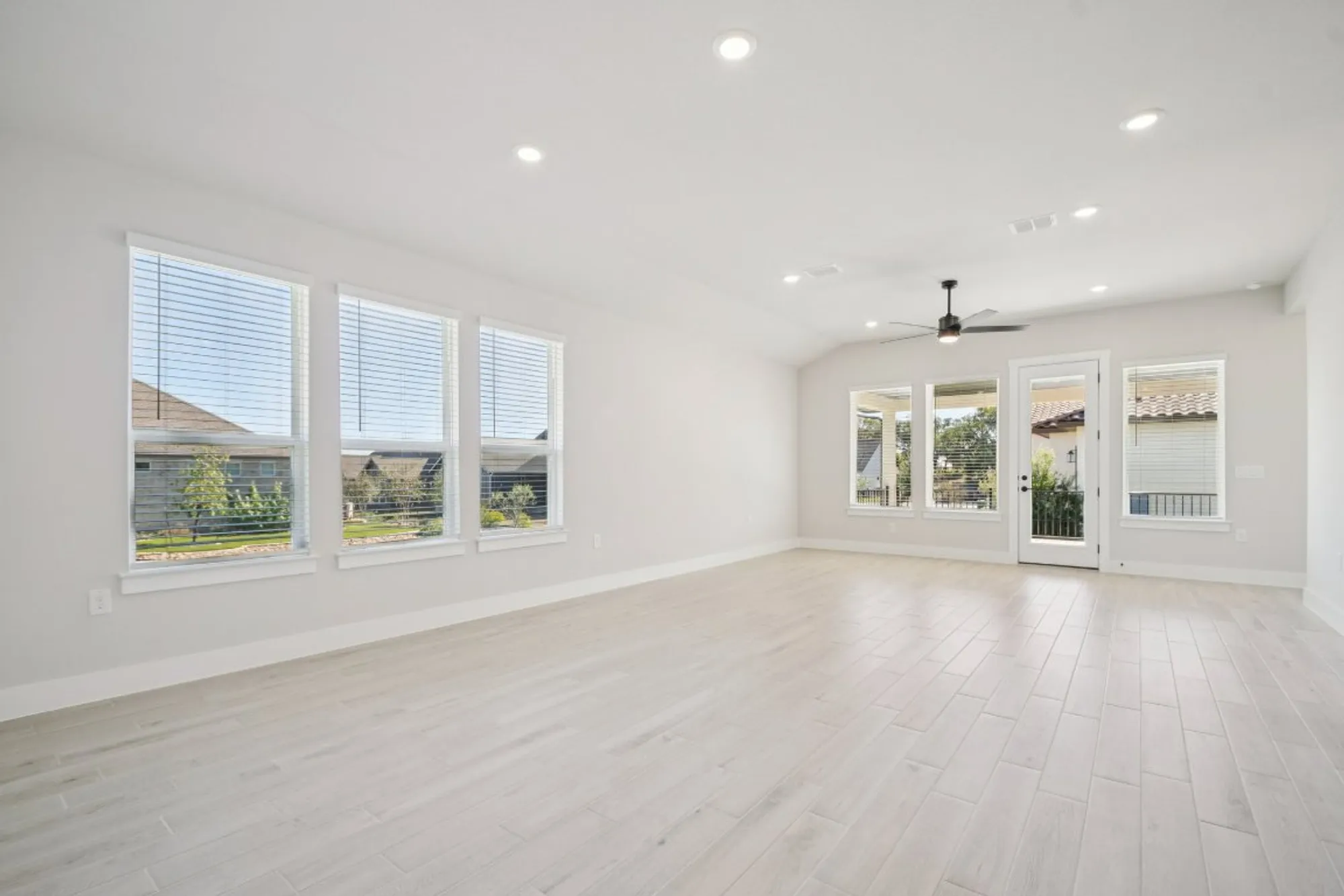 Property Slideshow image 4 of 30 | 1505 dancing oak ln, San Marcos, TX, 78666