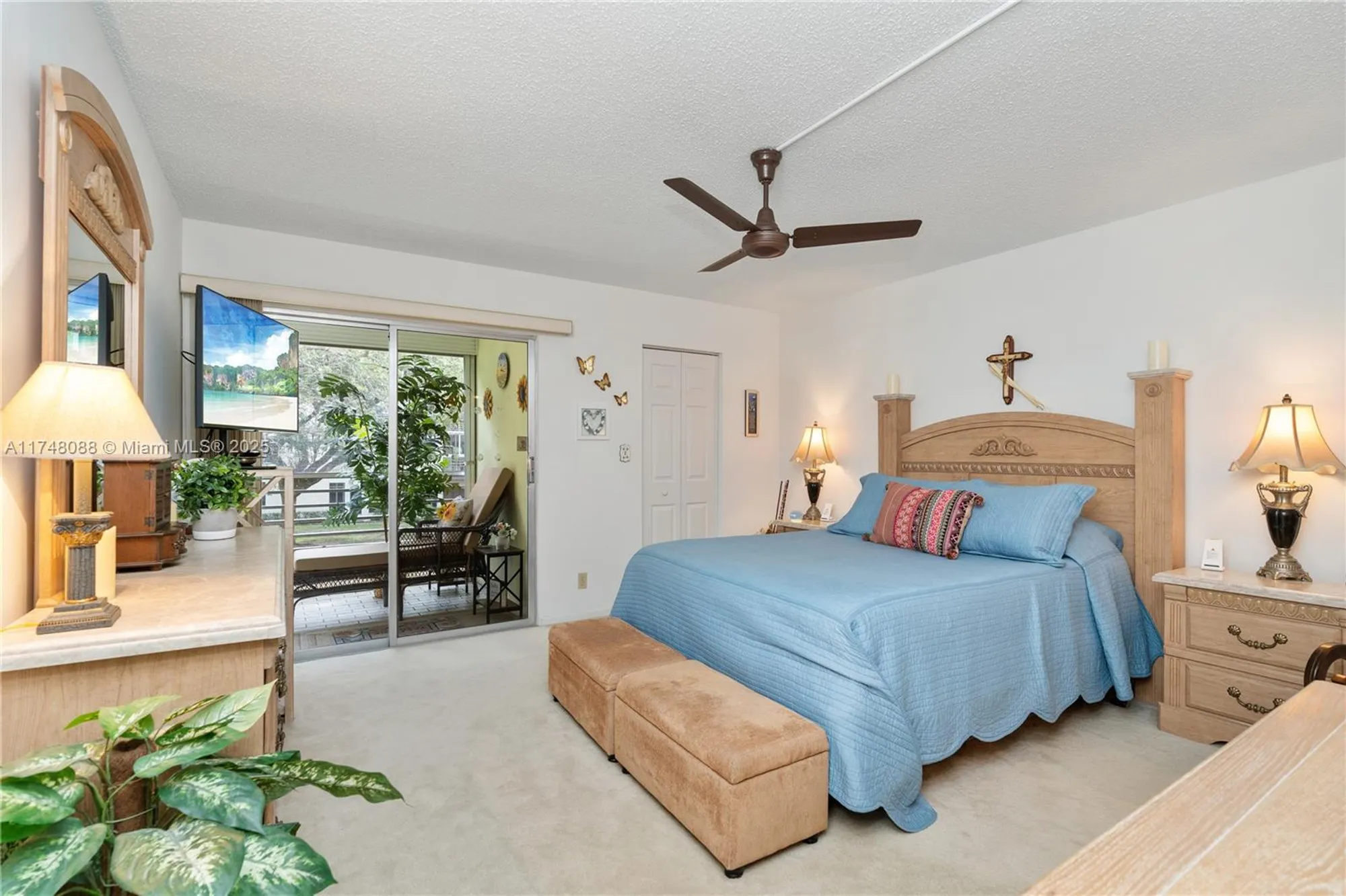 Property Slideshow image 10 of 16 | 2201 lucaya bnd m2, Coconut Creek, FL, 33066