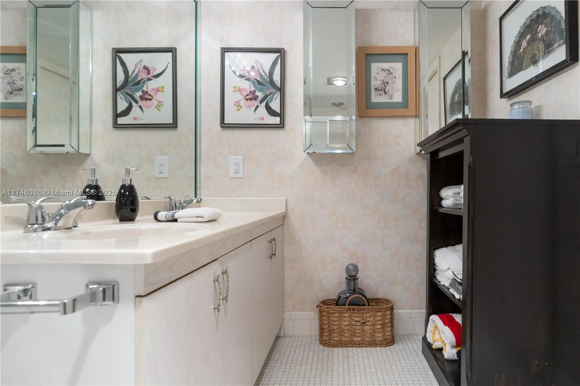 Property Slideshow image 11 of 16 | 2201 lucaya bnd m2, Coconut Creek, FL, 33066