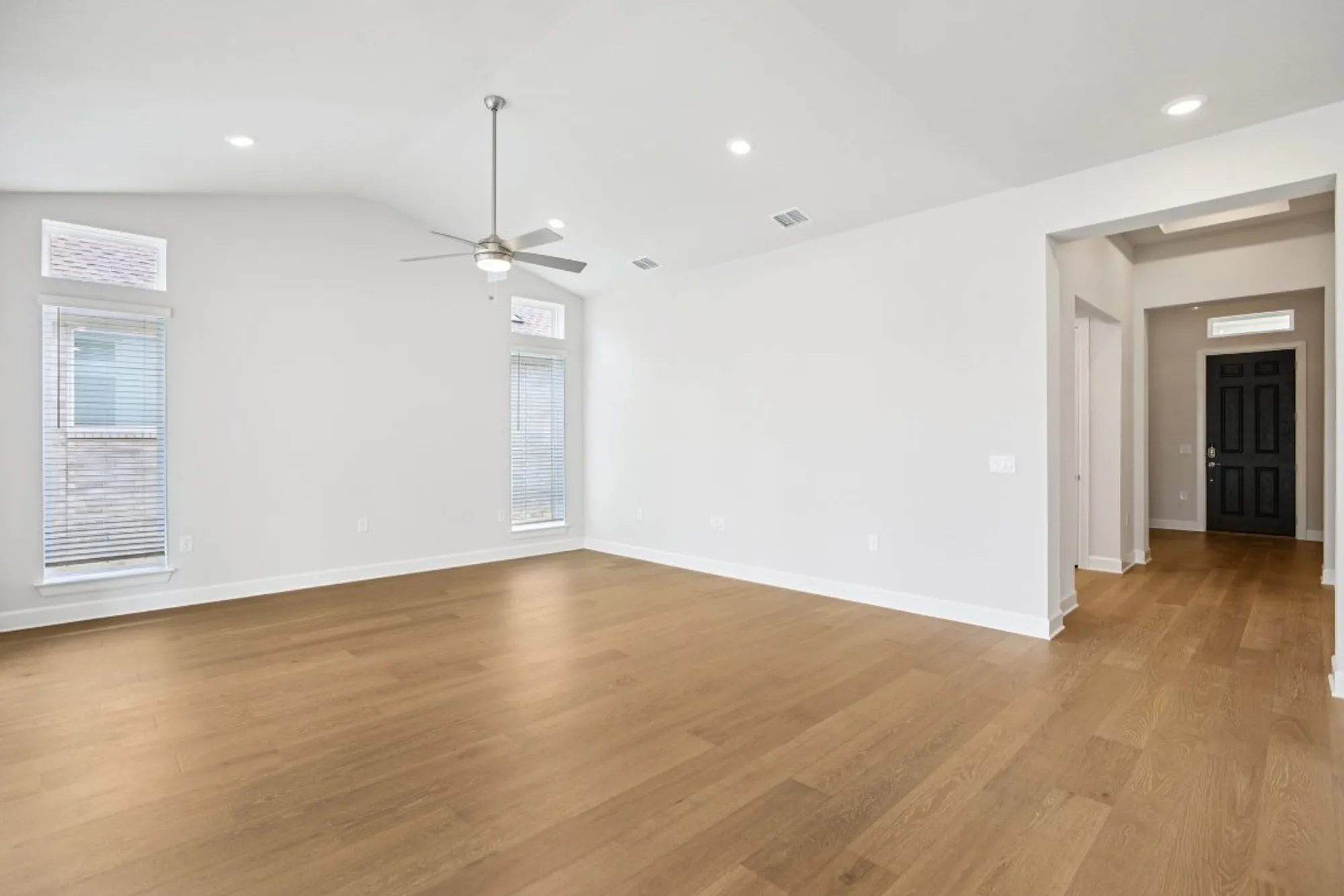 Property Slideshow image 3 of 25 | 1520 dancing oak ln, San Marcos, TX, 78666