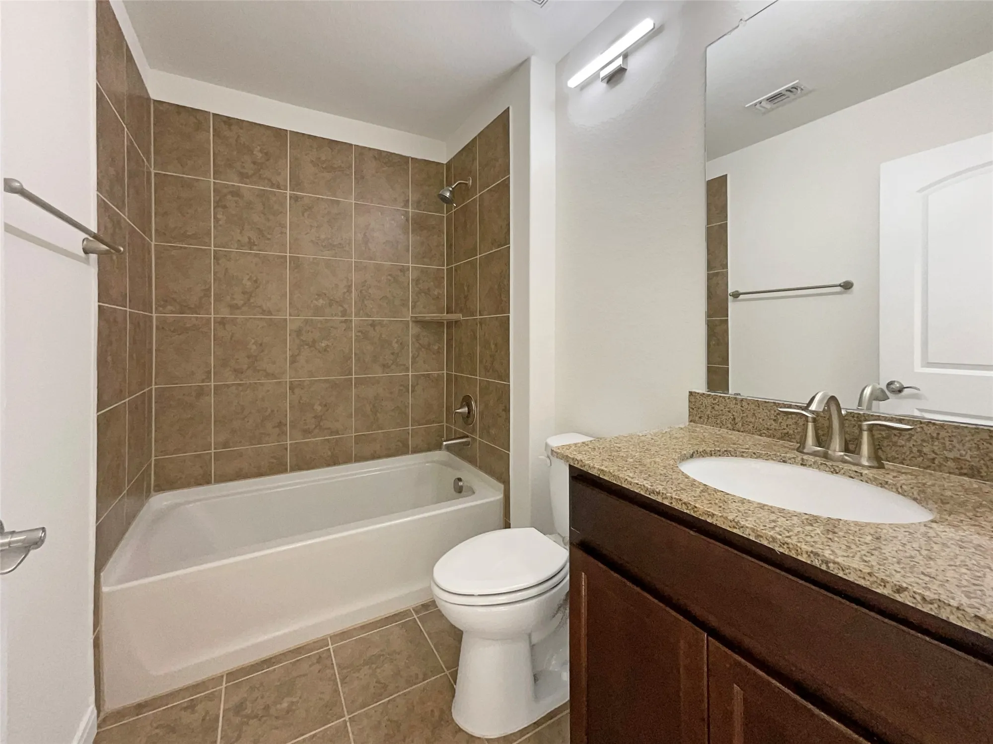 Property Slideshow image 19 of 22 | 3403 satin leaf ln, Richmond, TX, 77469