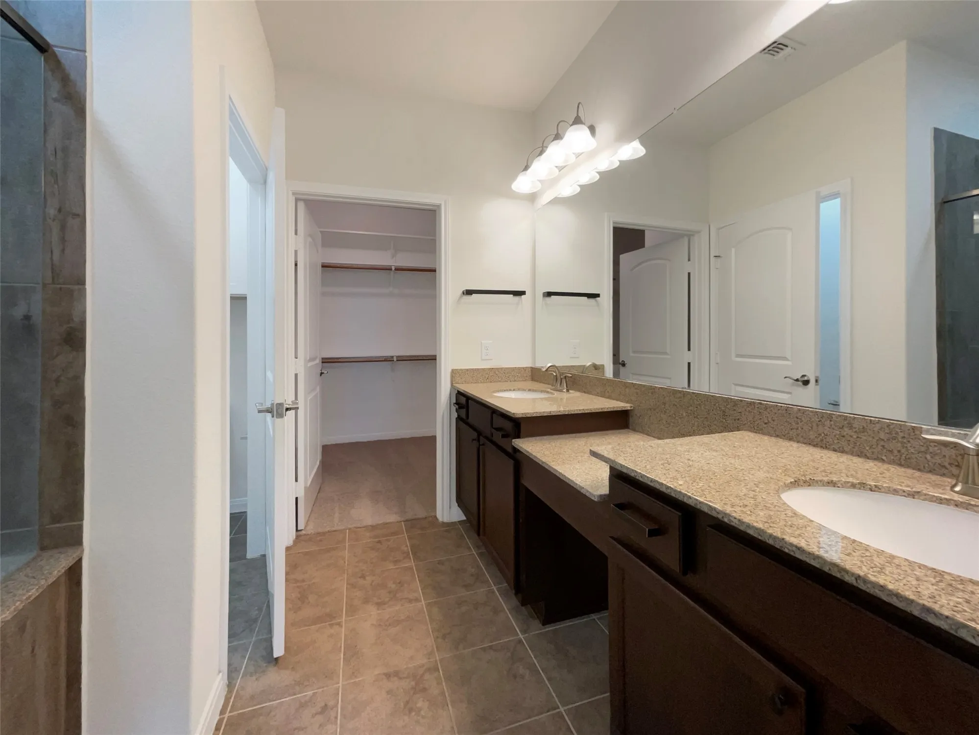 Property Slideshow image 7 of 22 | 3403 satin leaf ln, Richmond, TX, 77469