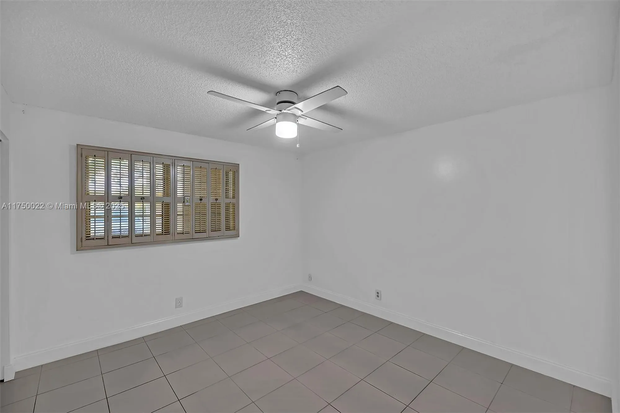 Property Slideshow image 28 of 41 | 5860 nw 44th st 111, Lauderhill, FL, 33319