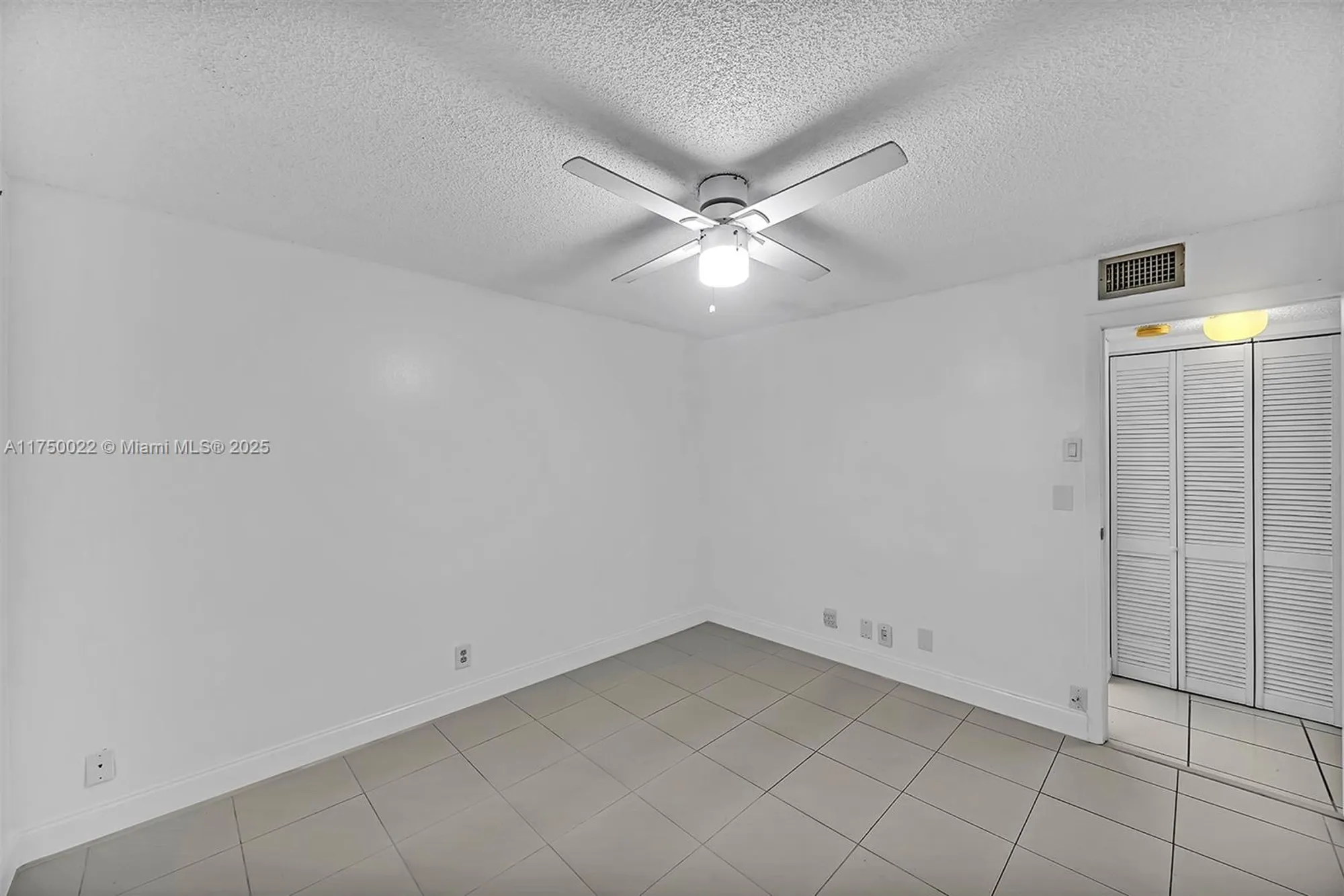 Property Slideshow image 29 of 41 | 5860 nw 44th st 111, Lauderhill, FL, 33319