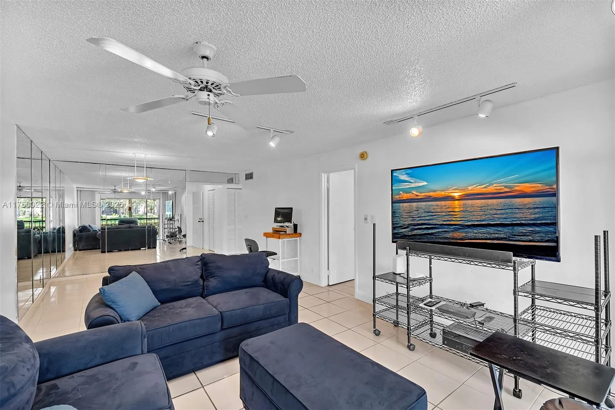 Property Slideshow image 9 of 41 | 5860 nw 44th st 111, Lauderhill, FL, 33319