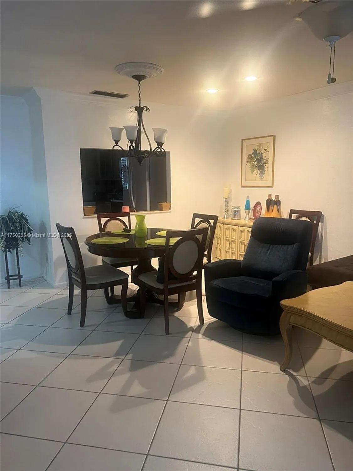 Property Slideshow image 4 of 17 | 176 cape cod cir, Lake Worth, FL, 33467