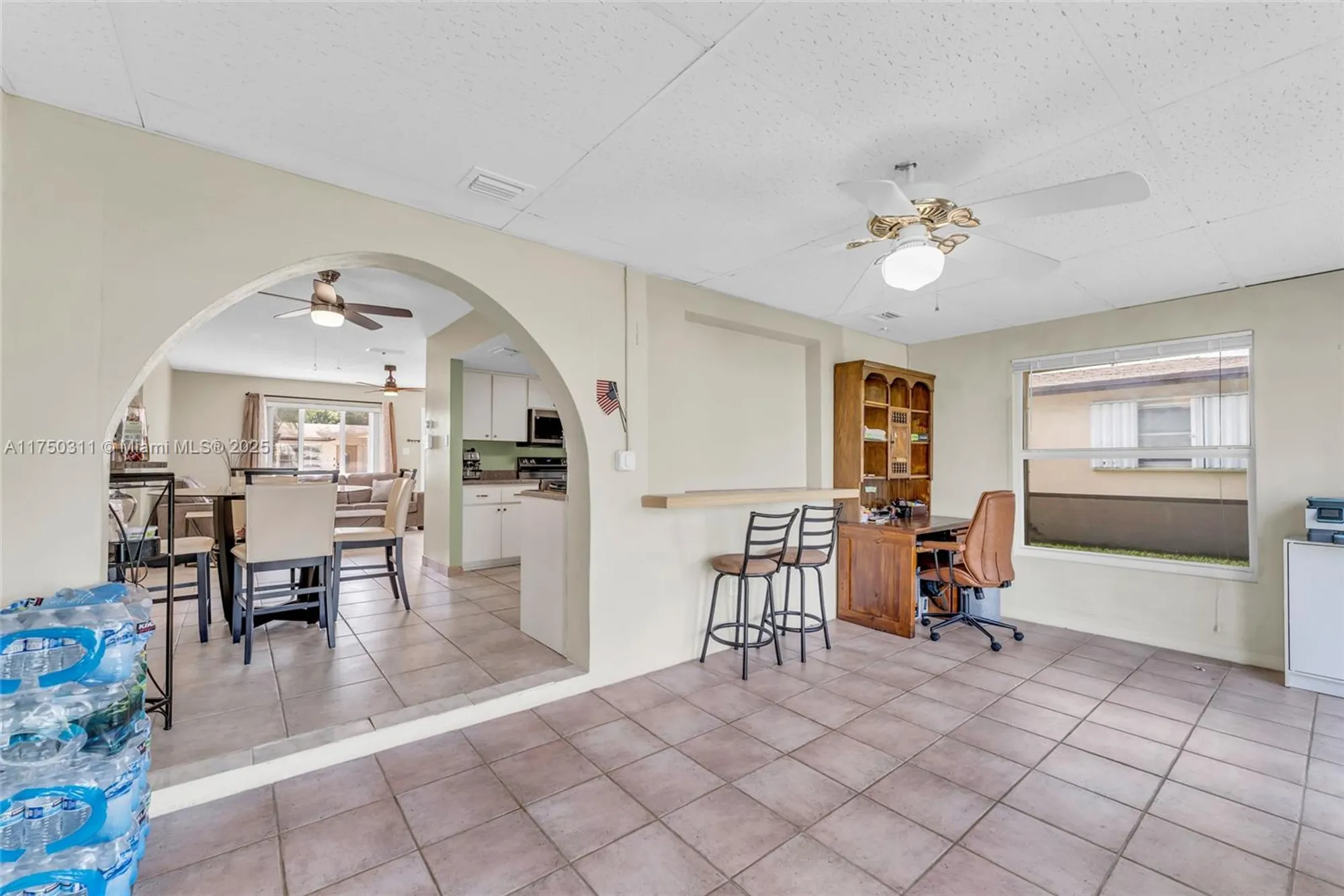 Property Slideshow image 14 of 37 | 6985 nw 11th ct, Margate, FL, 33063