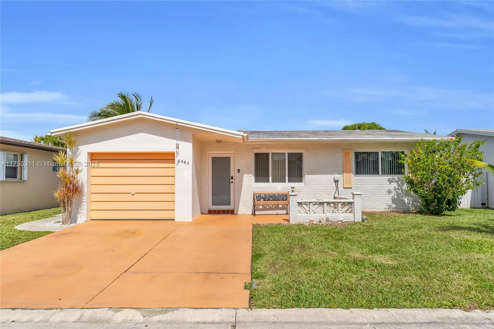 Property Slideshow image 1 of 37 | 6985 nw 11th ct, Margate, FL, 33063