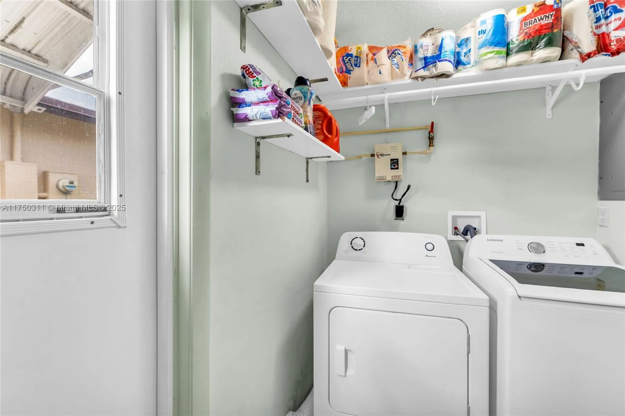 Property Slideshow image 25 of 37 | 6985 nw 11th ct, Margate, FL, 33063