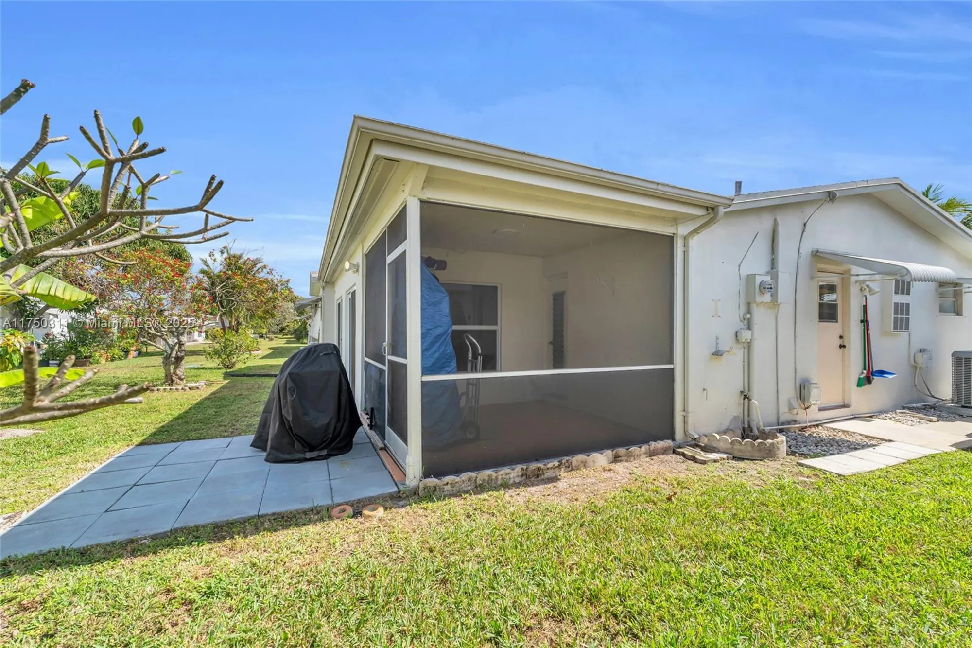 Property Slideshow image 29 of 37 | 6985 nw 11th ct, Margate, FL, 33063