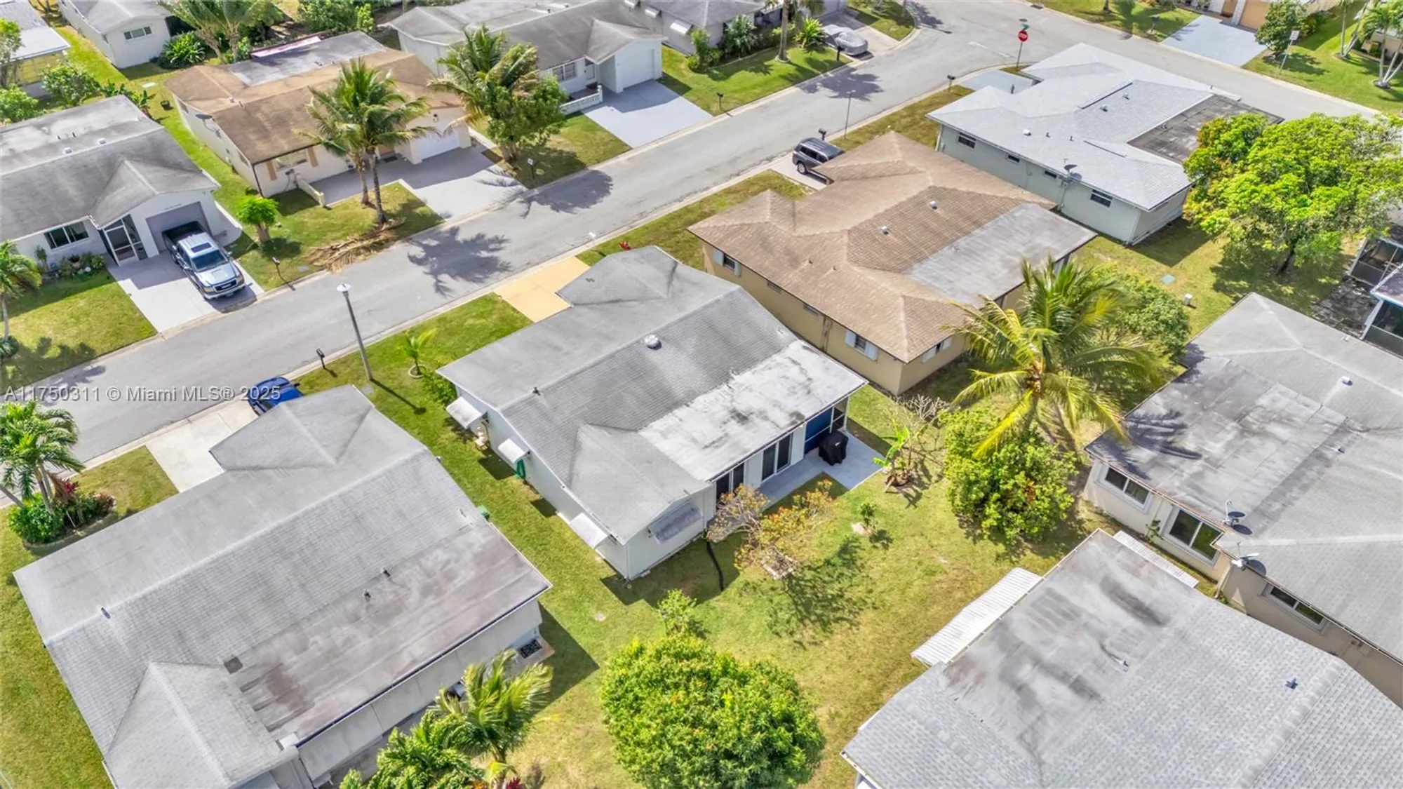 Property Slideshow image 30 of 37 | 6985 nw 11th ct, Margate, FL, 33063