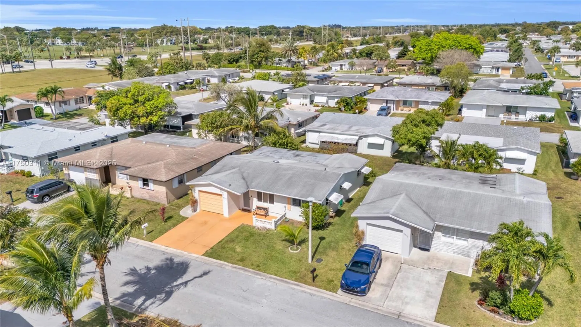 Property Slideshow image 32 of 37 | 6985 nw 11th ct, Margate, FL, 33063