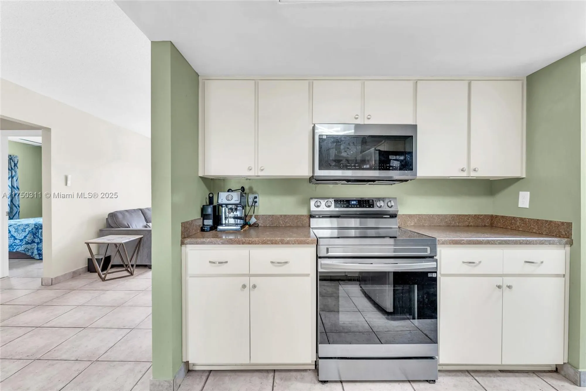 Property Slideshow image 5 of 37 | 6985 nw 11th ct, Margate, FL, 33063