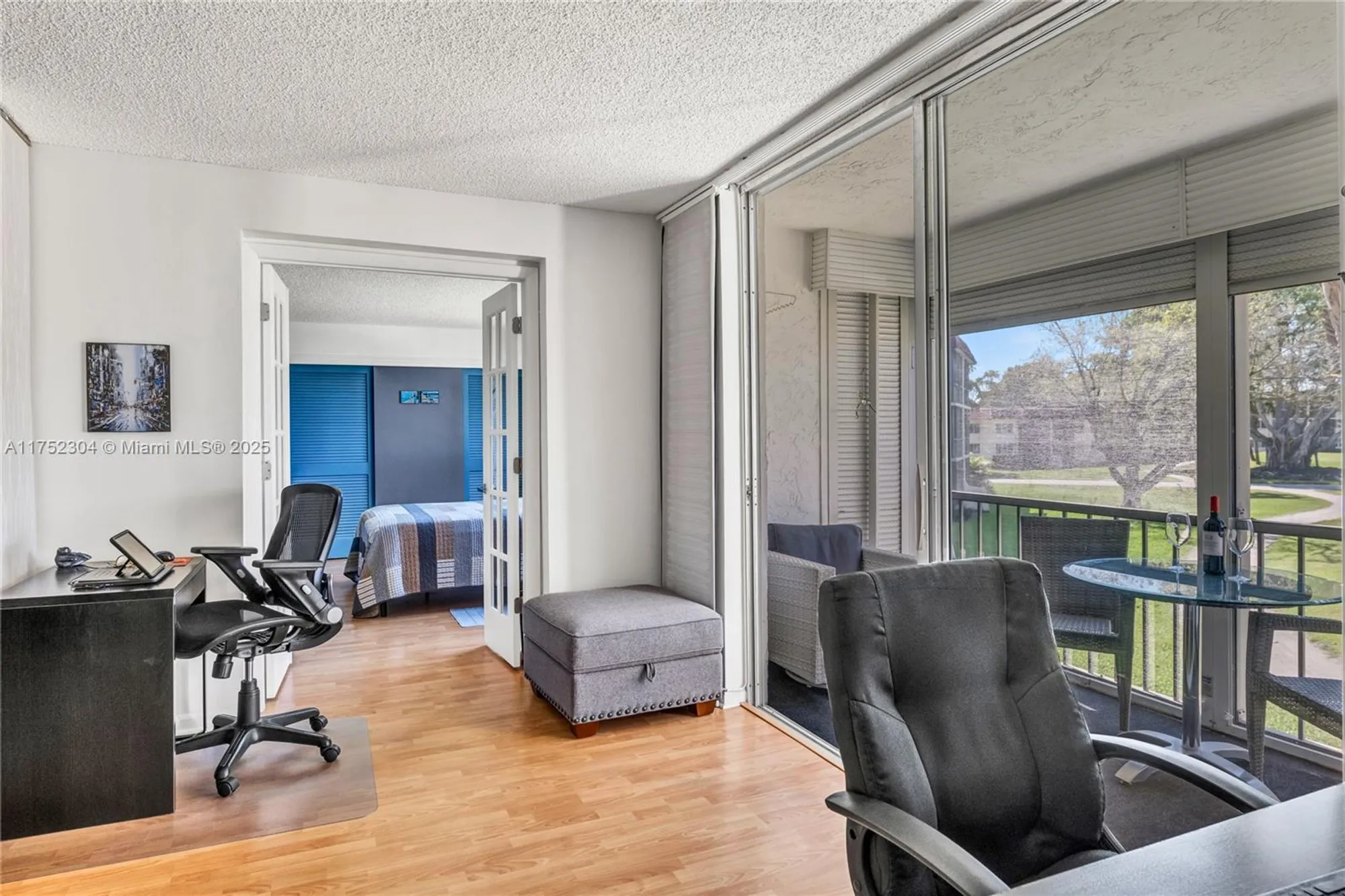 Property Slideshow image 17 of 44 | 411 s hollybrook dr 205, Pembroke Pines, FL, 33025