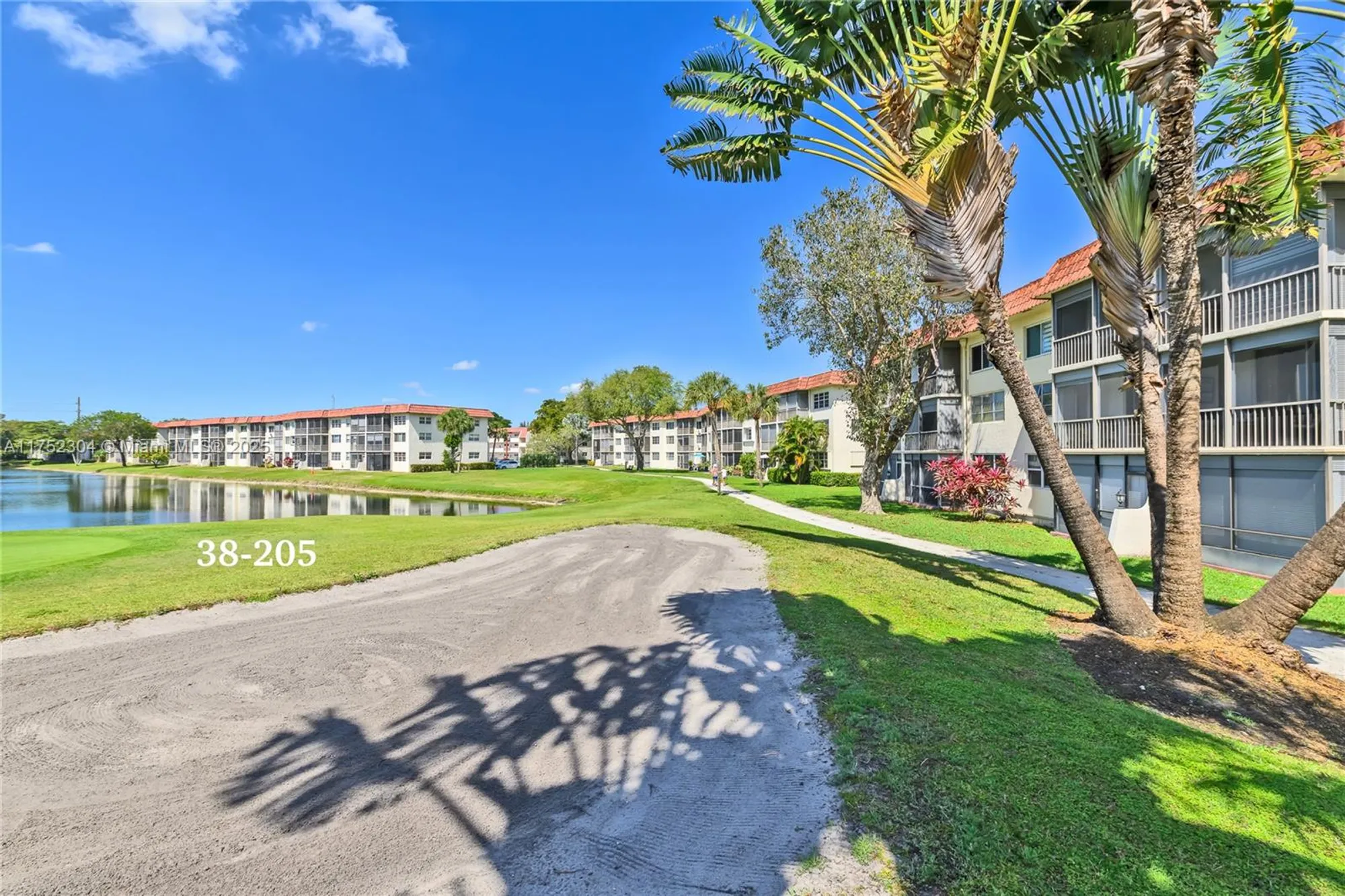 Property Slideshow image 41 of 44 | 411 s hollybrook dr 205, Pembroke Pines, FL, 33025