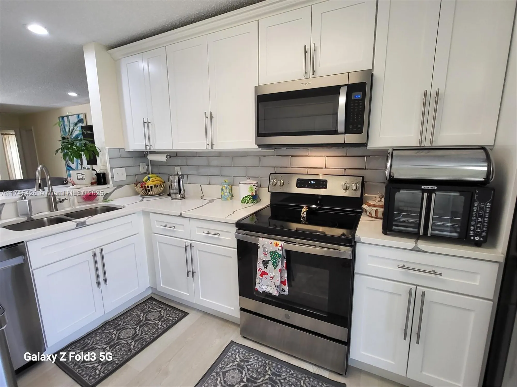 Property Slideshow image 14 of 33 | 3201 jog park dr, Greenacres, FL, 33467