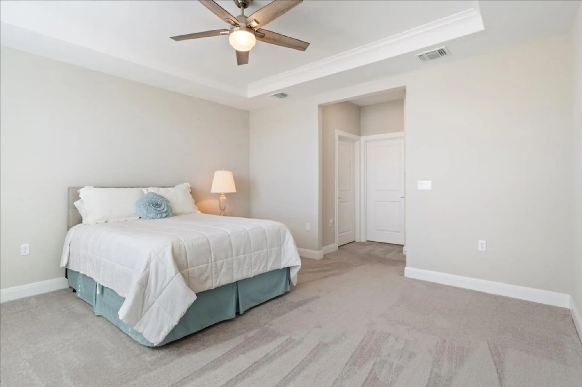 Property Slideshow image 15 of 37 | 213 bellows st, Georgetown, TX, 78633