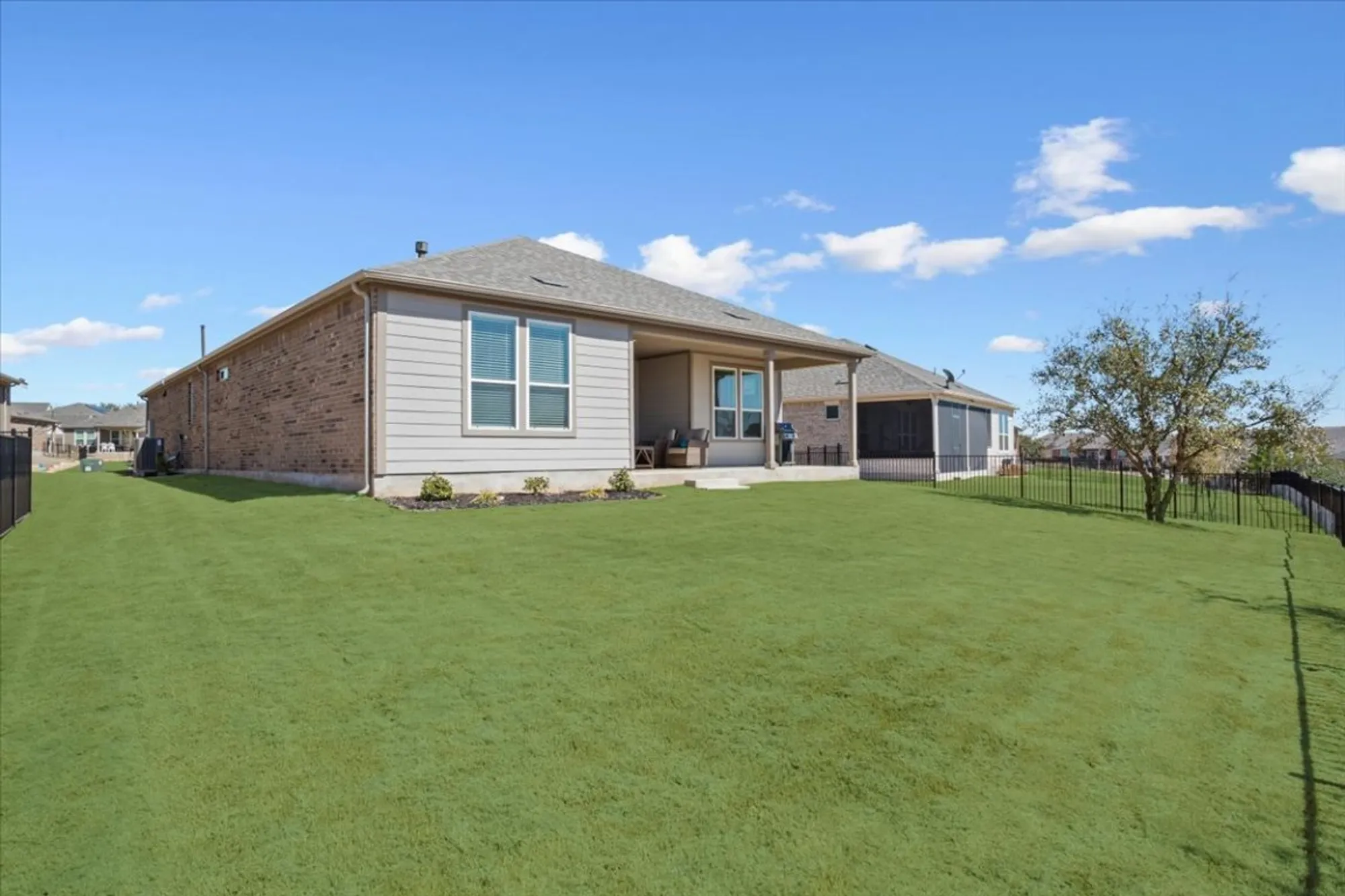 Property Slideshow image 29 of 37 | 213 bellows st, Georgetown, TX, 78633