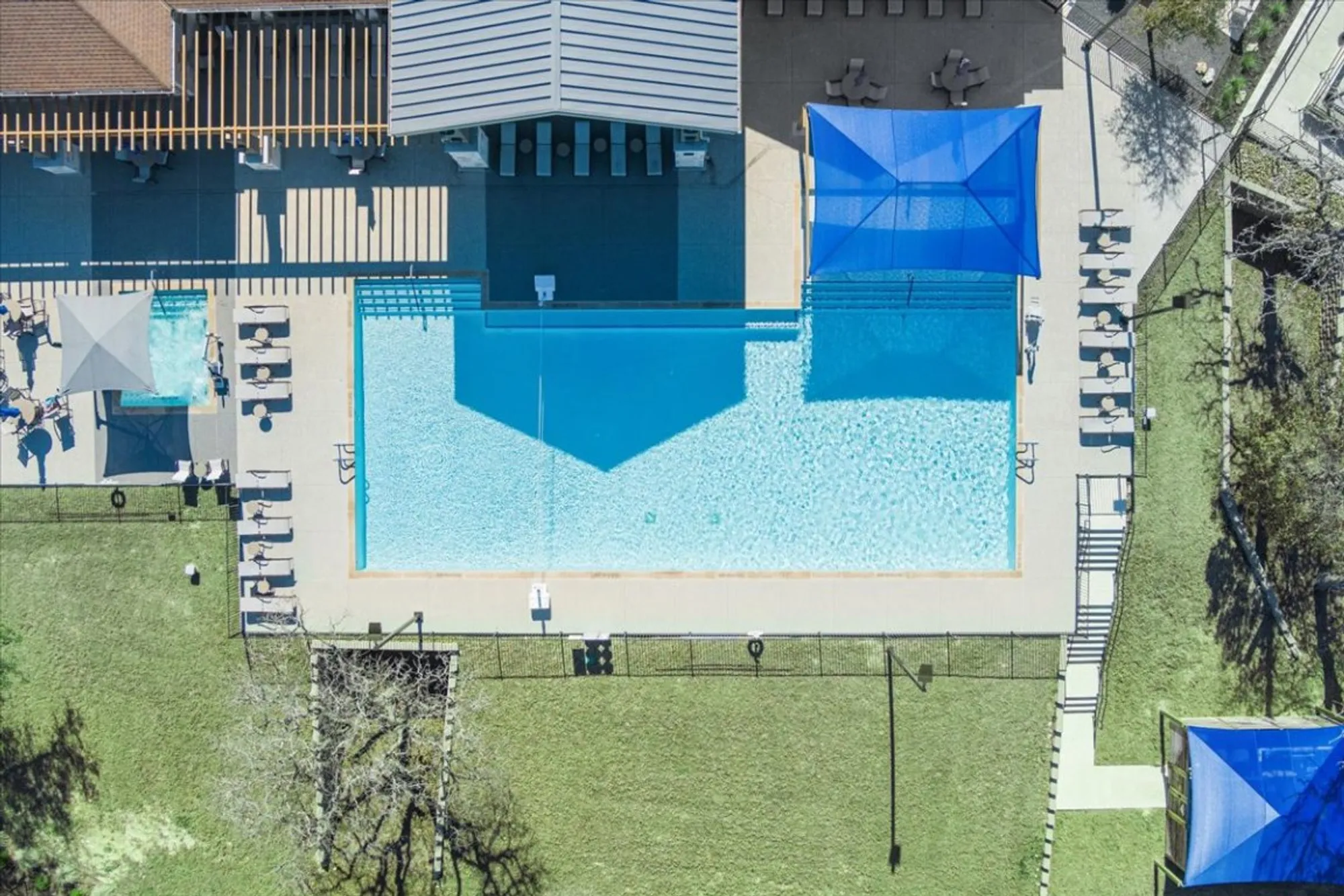 Property Slideshow image 34 of 37 | 213 bellows st, Georgetown, TX, 78633