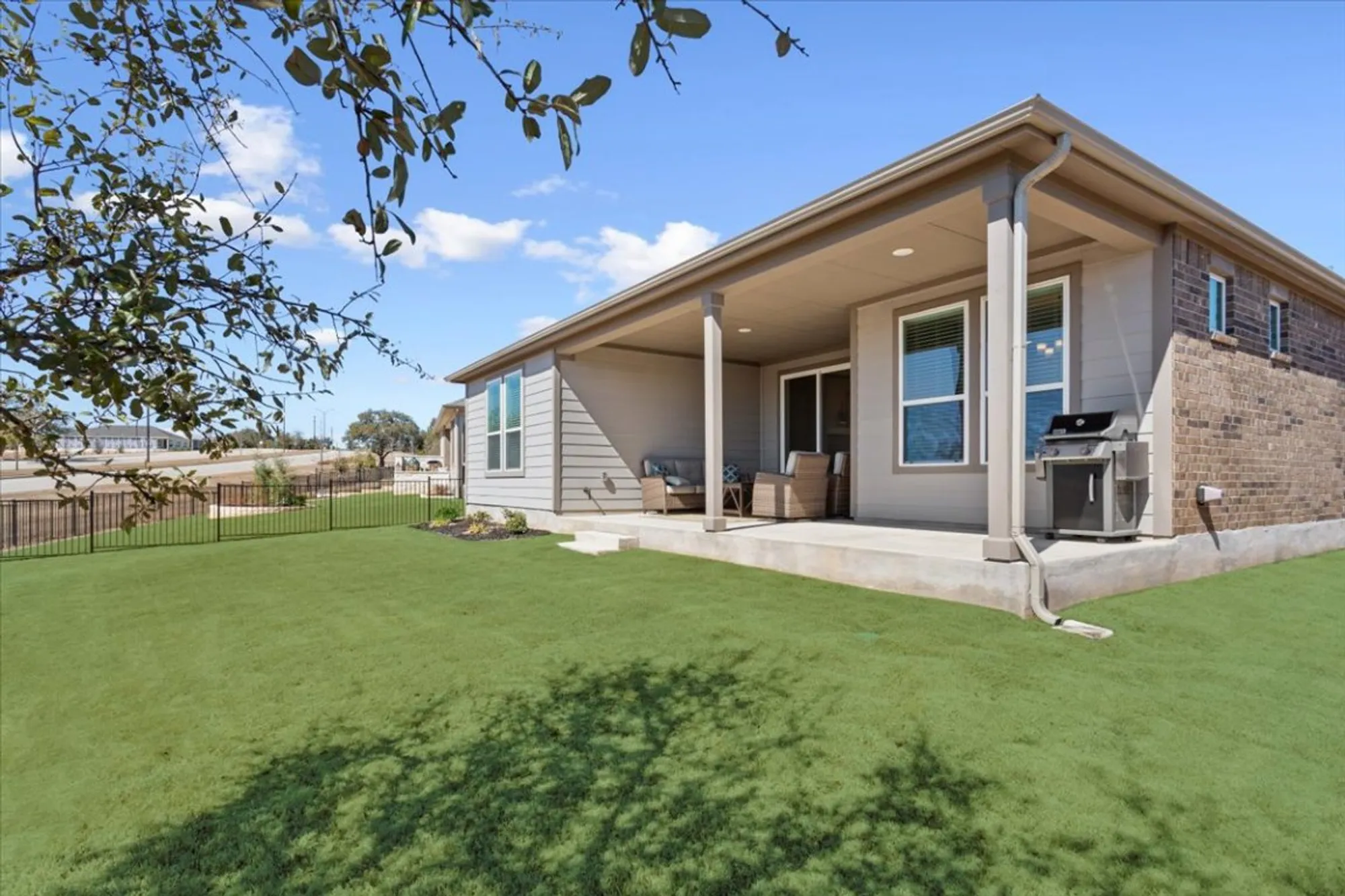 Property Slideshow image 30 of 37 | 213 bellows st, Georgetown, TX, 78633