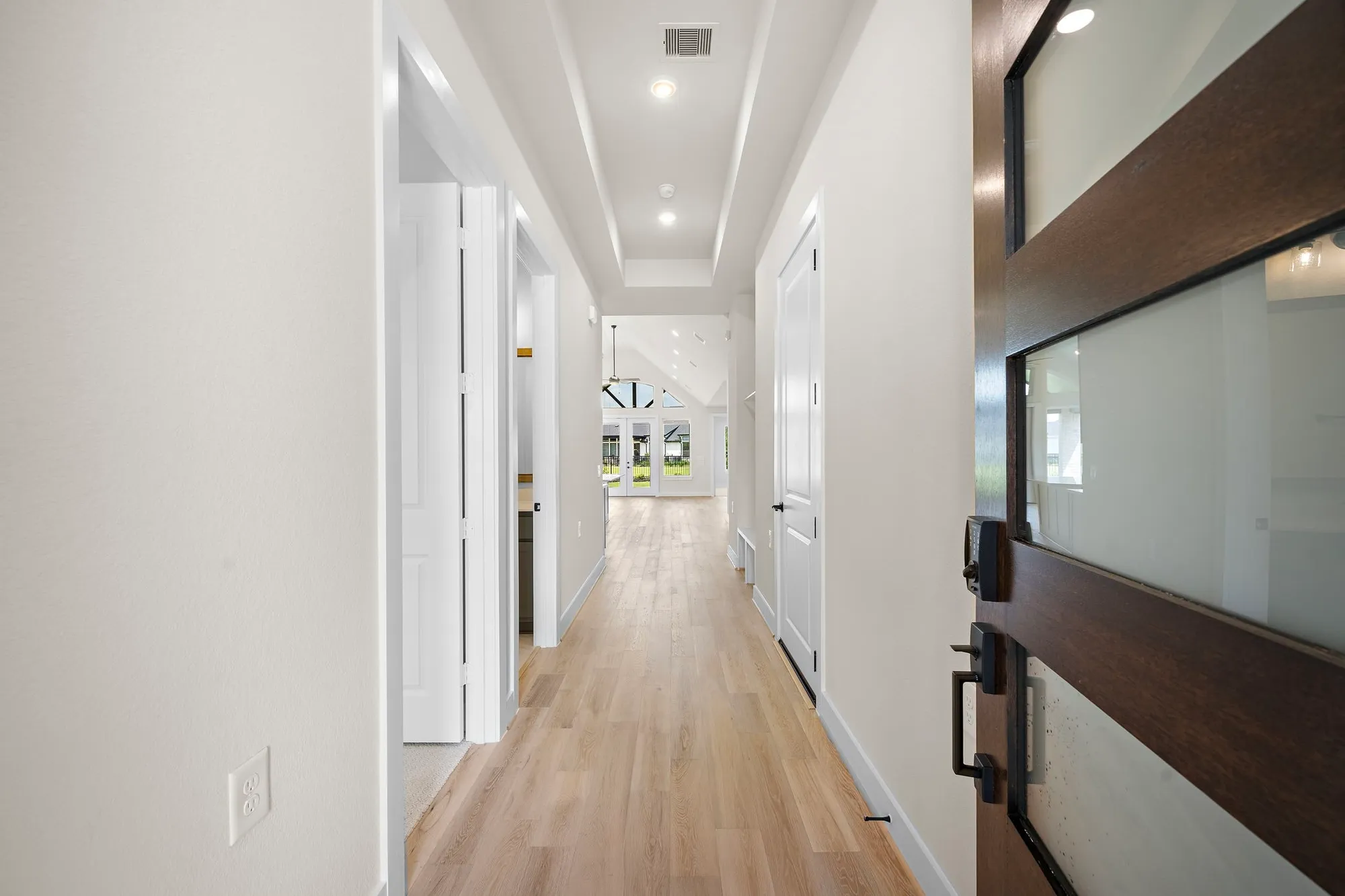 Property Slideshow image 14 of 49 | 9975 monarch landing cv, Willis, TX, 77318