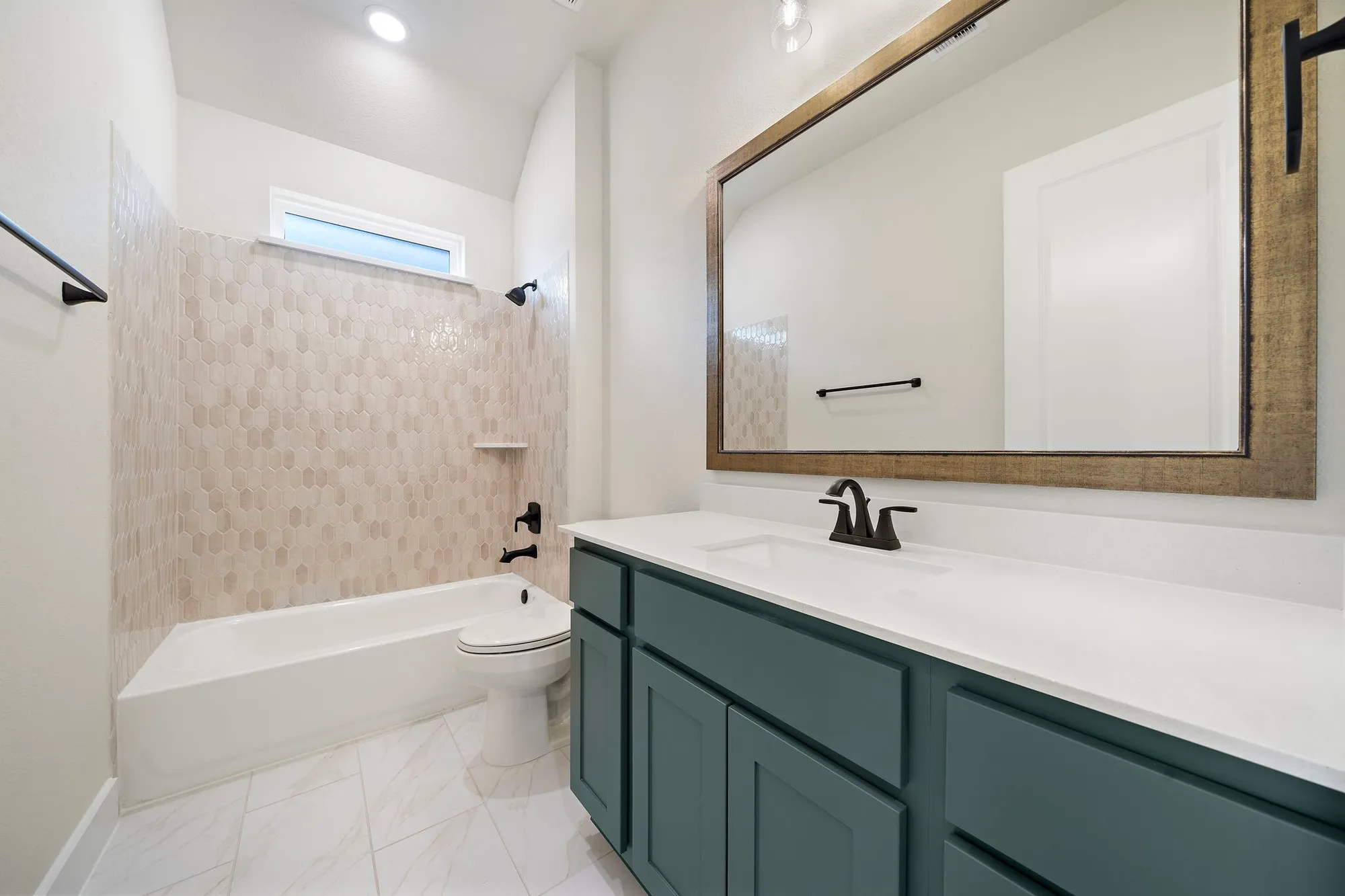 Property Slideshow image 26 of 49 | 9975 monarch landing cv, Willis, TX, 77318