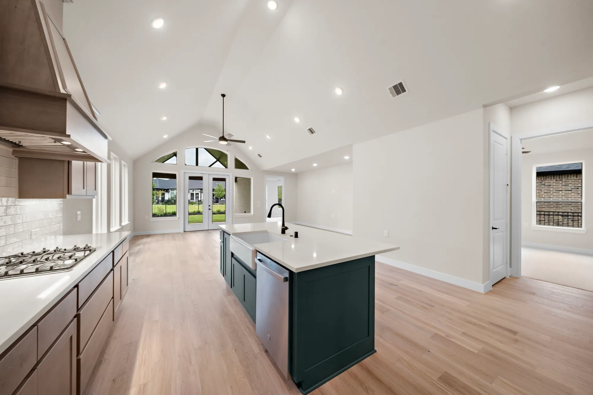 Property Slideshow image 20 of 49 | 9975 monarch landing cv, Willis, TX, 77318