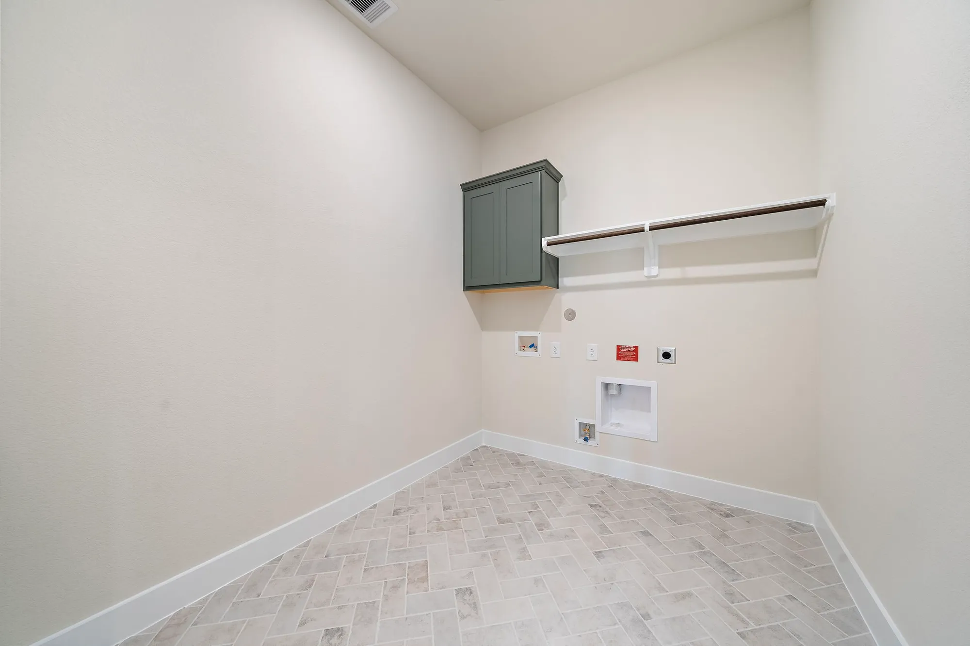 Property Slideshow image 34 of 49 | 9975 monarch landing cv, Willis, TX, 77318