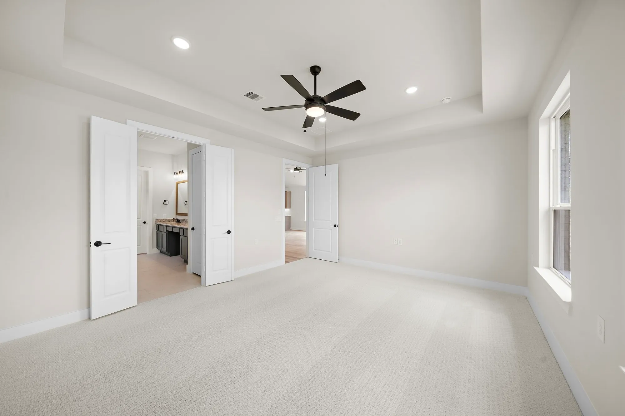 Property Slideshow image 30 of 49 | 9975 monarch landing cv, Willis, TX, 77318