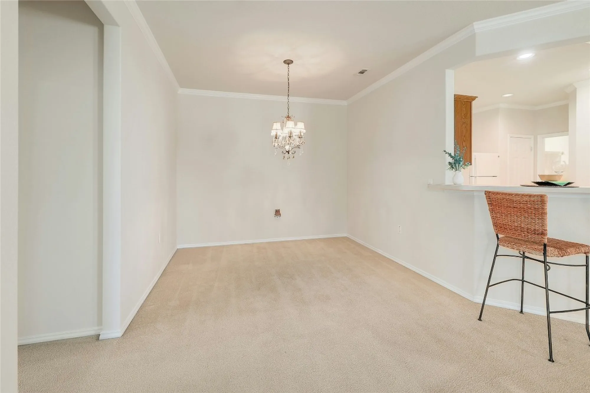 Property Slideshow image 10 of 34 | 333 portsmouth dr, Georgetown, TX, 78633