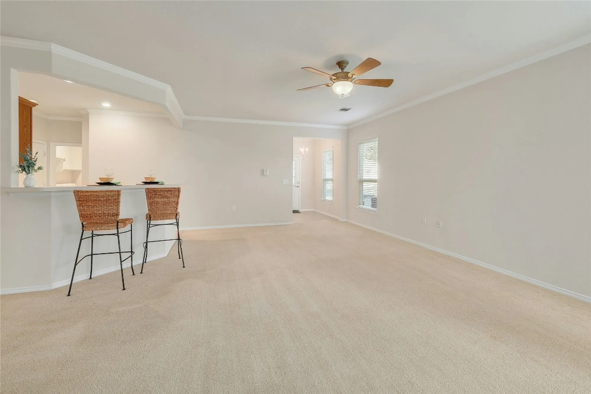 Property Slideshow image 8 of 34 | 333 portsmouth dr, Georgetown, TX, 78633