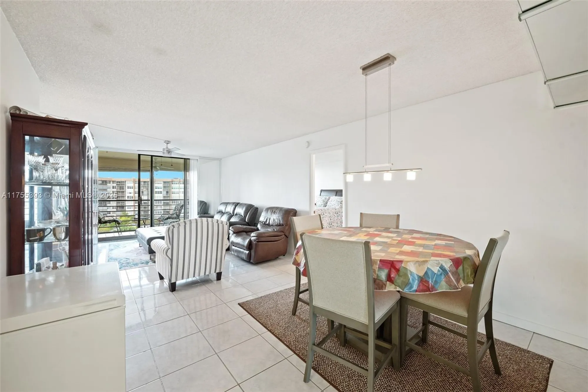 Property Slideshow image 18 of 25 | 1000 saint charles pl 603, Pembroke Pines, FL, 33026