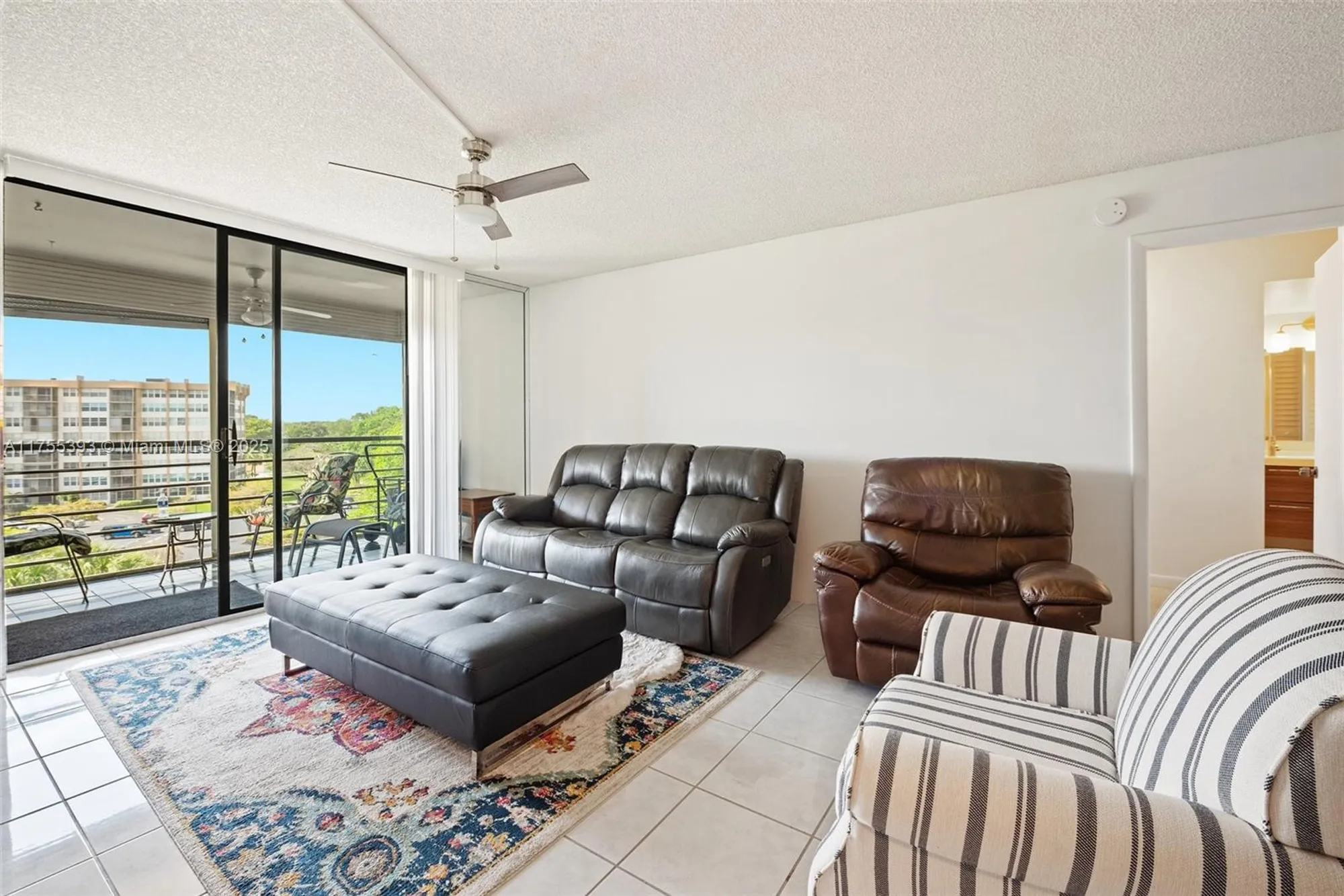 Property Slideshow image 20 of 25 | 1000 saint charles pl 603, Pembroke Pines, FL, 33026