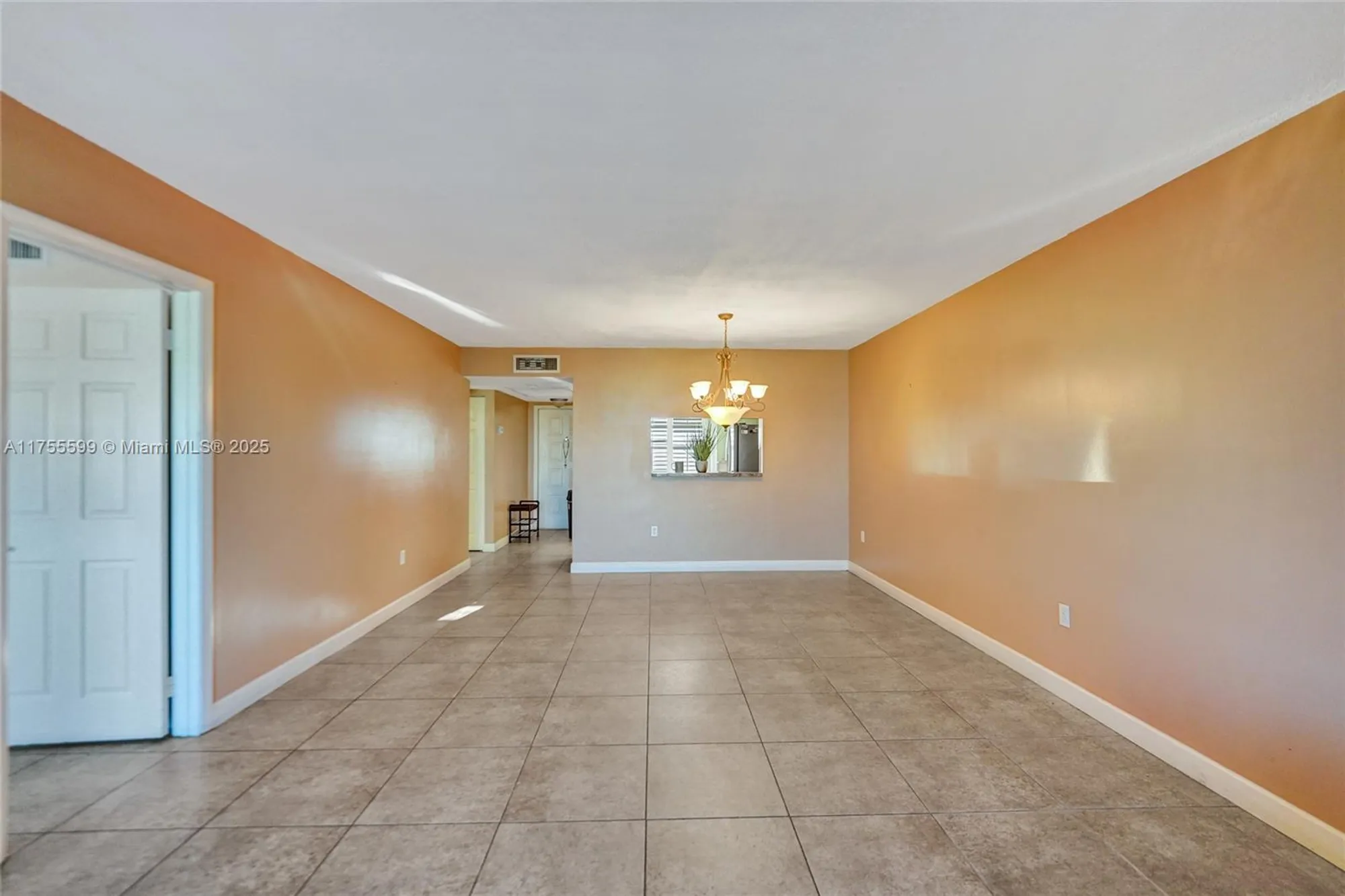 Property Slideshow image 12 of 41 | 901 colony point cir 511, Pembroke Pines, FL, 33026