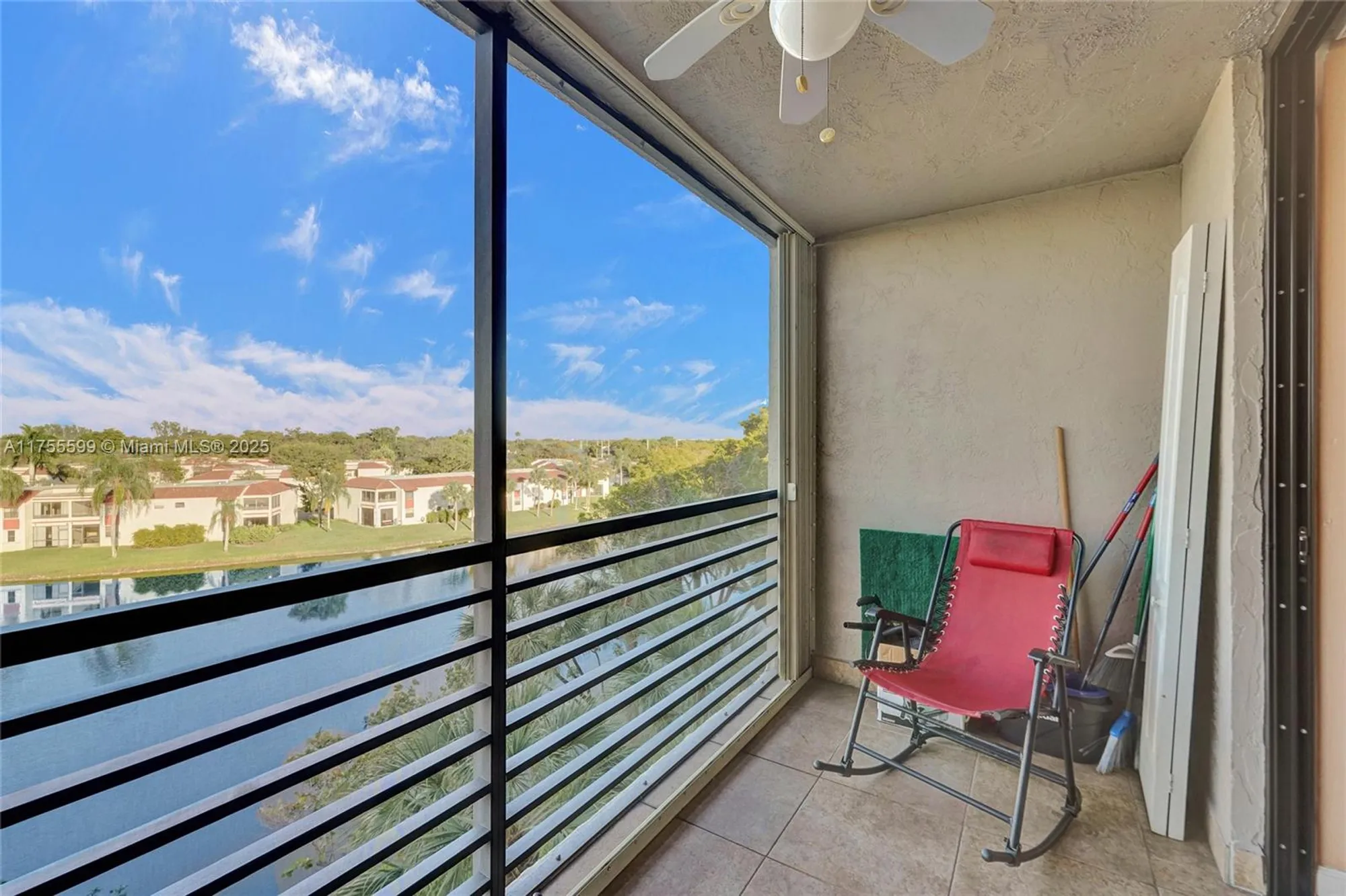 Property Slideshow image 29 of 41 | 901 colony point cir 511, Pembroke Pines, FL, 33026